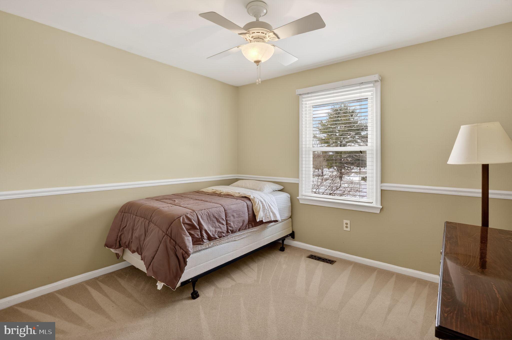 COURTS OF CROFTON - Residential