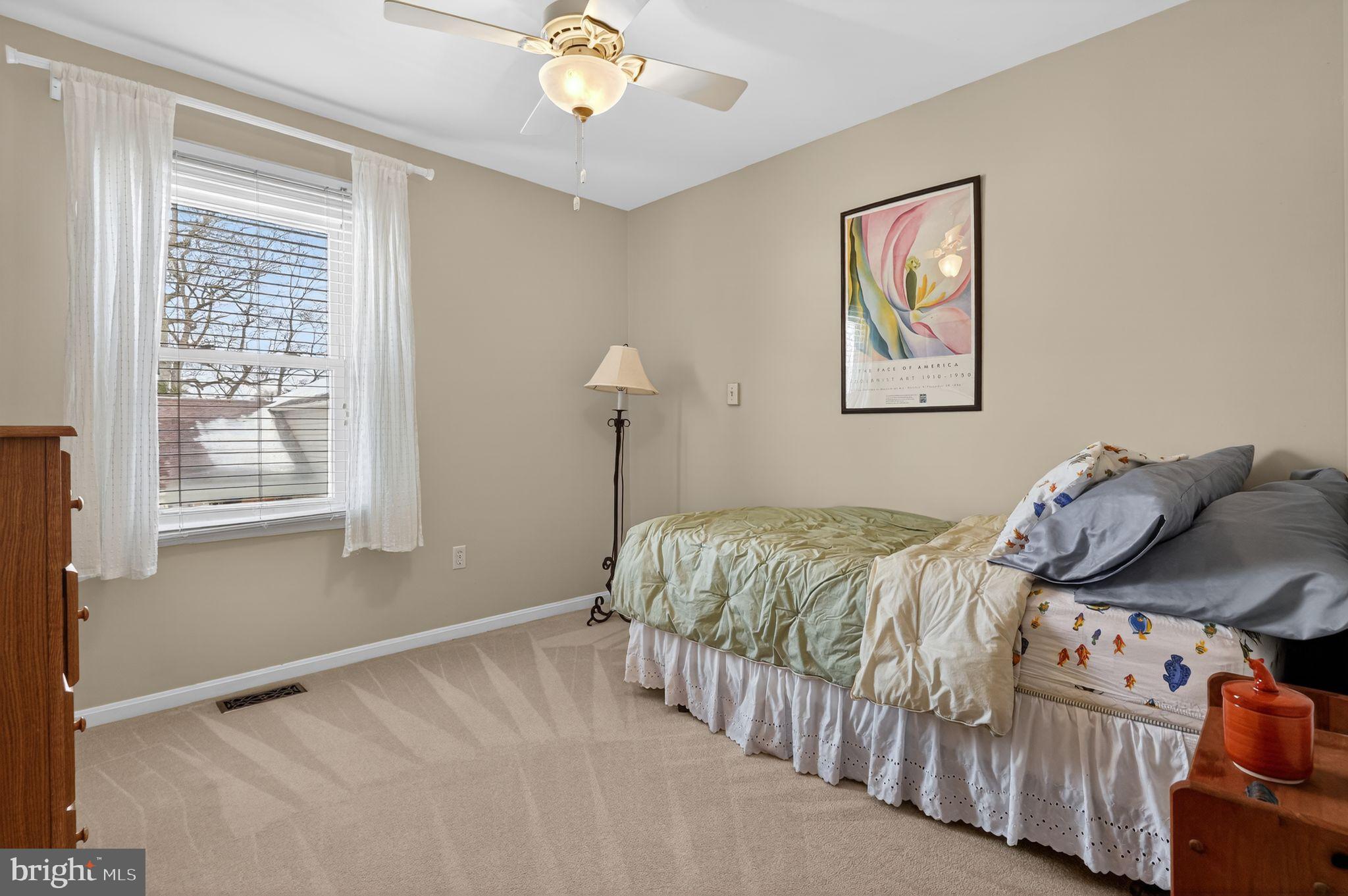 COURTS OF CROFTON - Residential