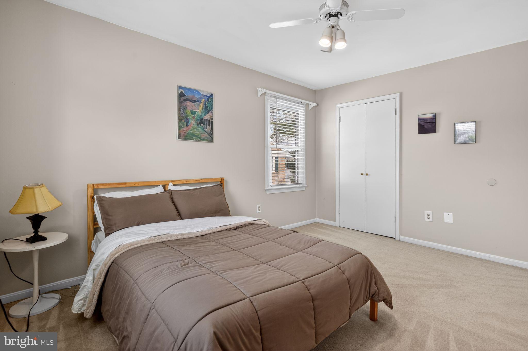 COURTS OF CROFTON - Residential