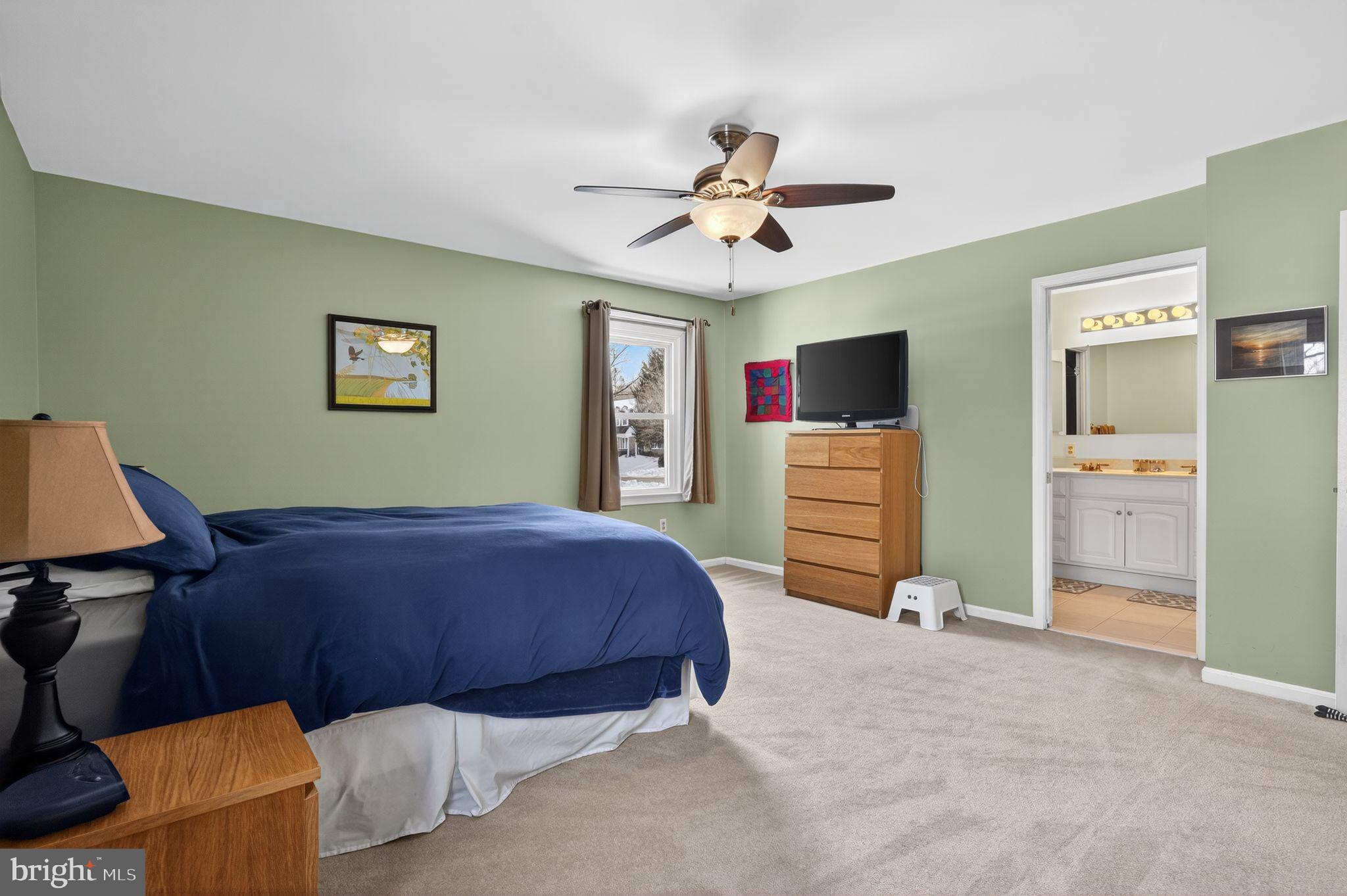 COURTS OF CROFTON - Residential