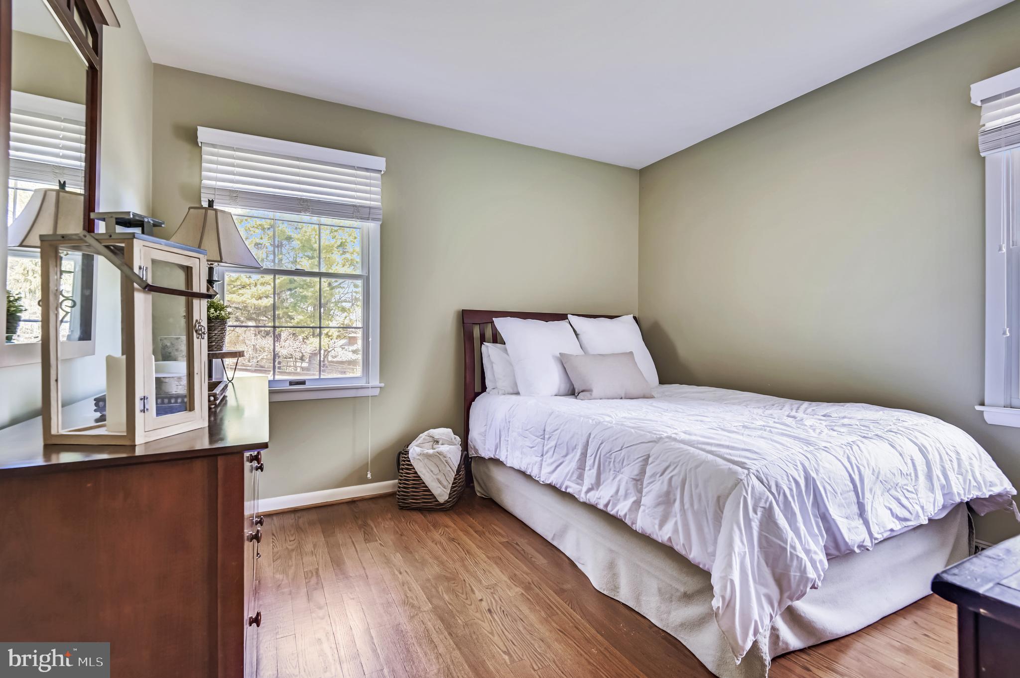 PRETTYBOY - Residential