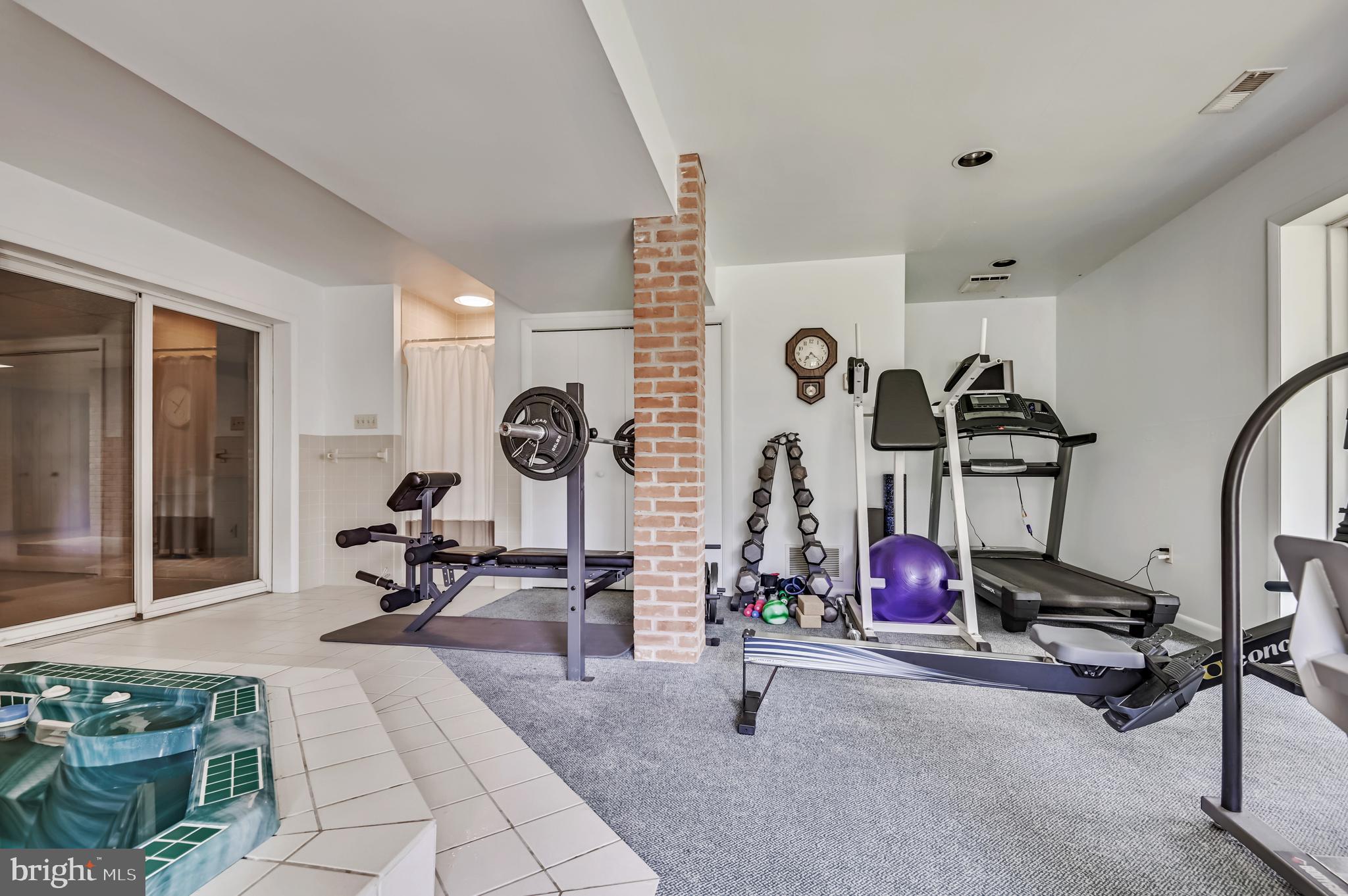 PRETTYBOY - Residential