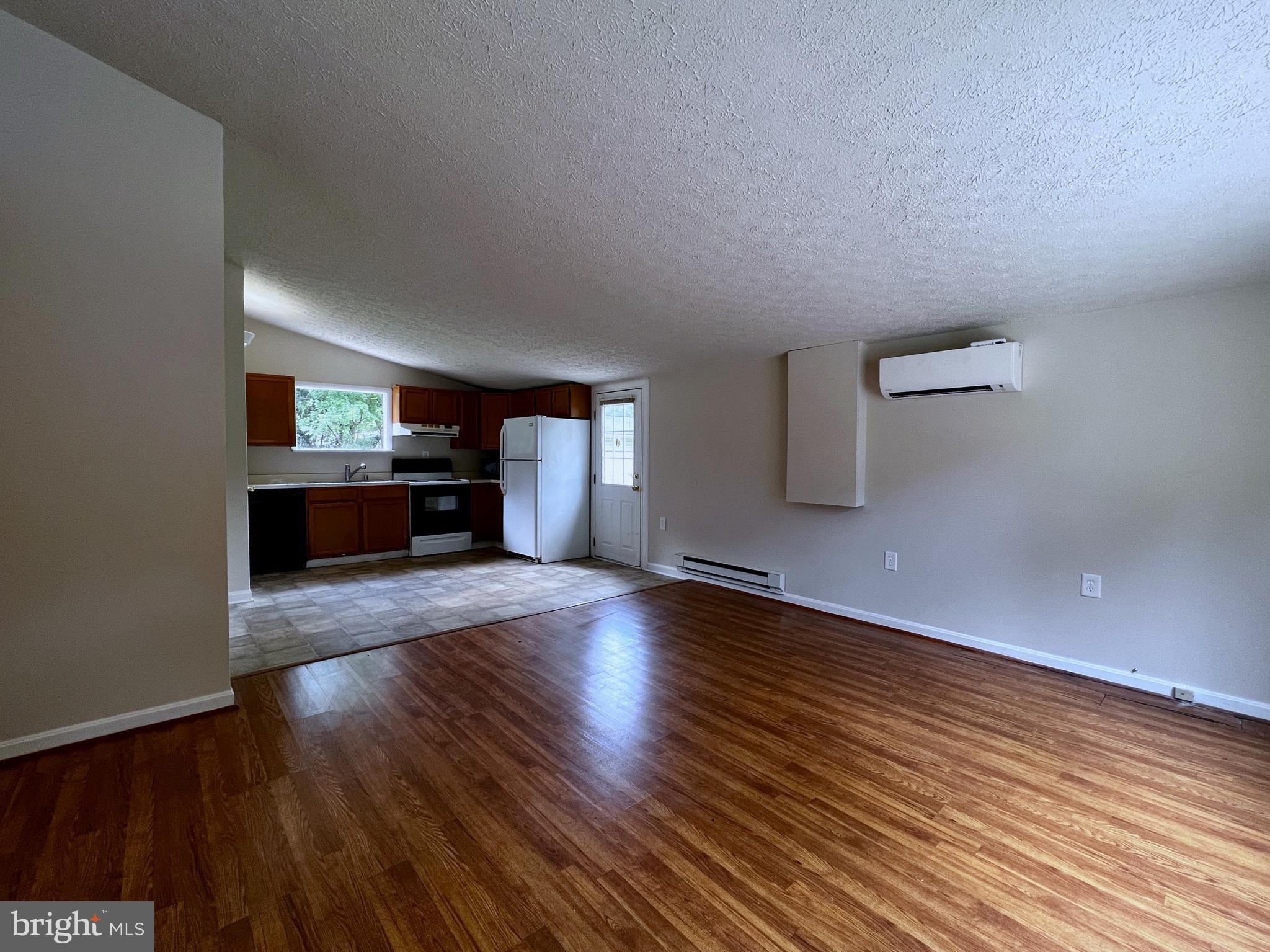 WHITE SANDS - Residential