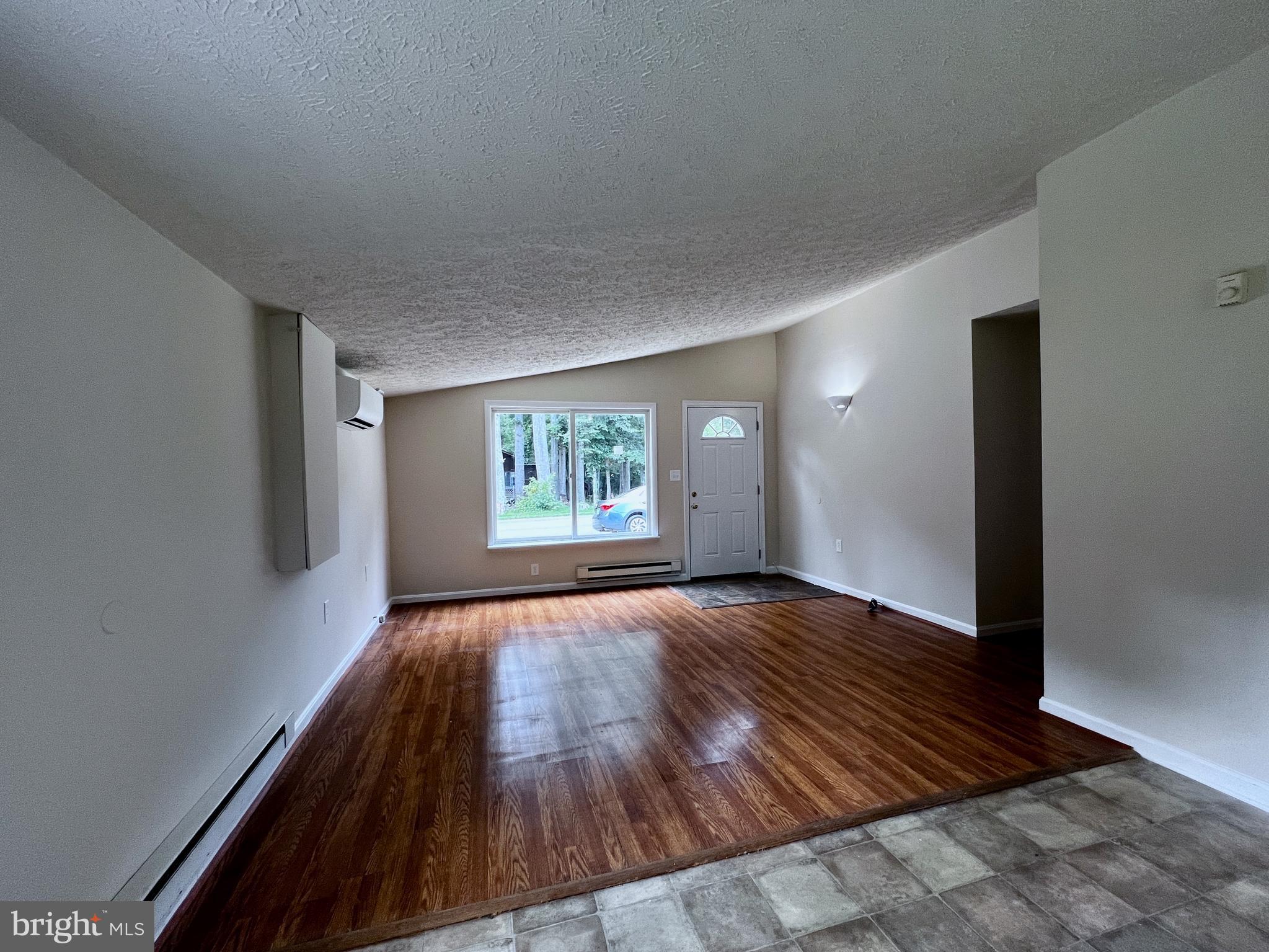 WHITE SANDS - Residential