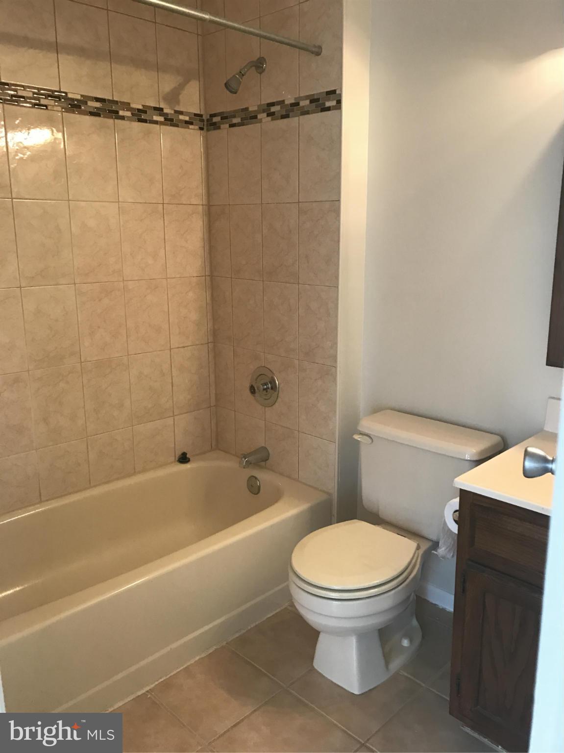 VILLAGE OF HICKORY RIDGE - Residential Lease