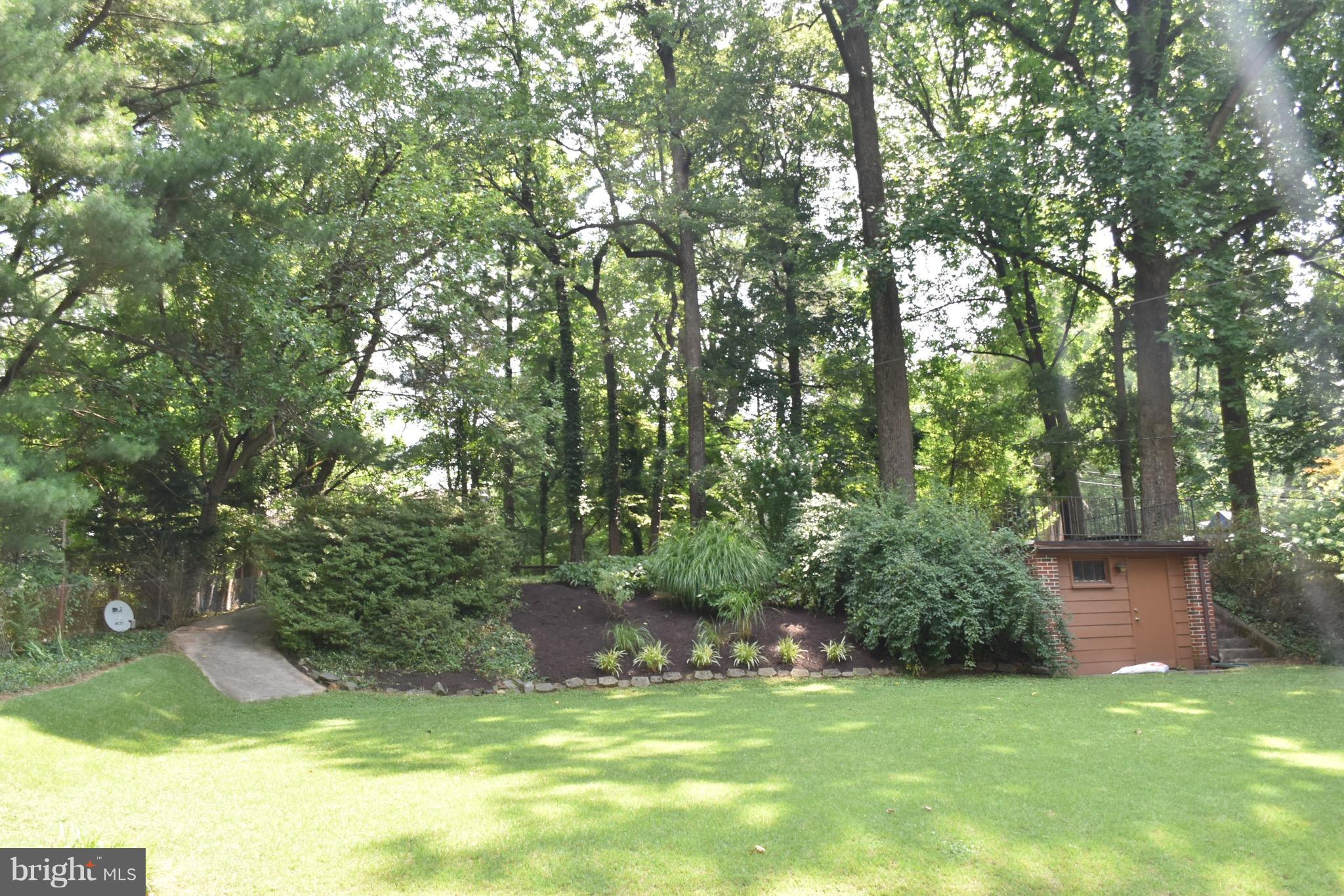 TEN HILLS - Residential