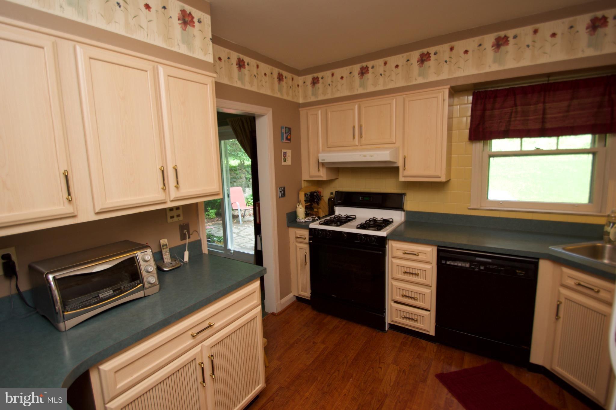 TEN HILLS - Residential