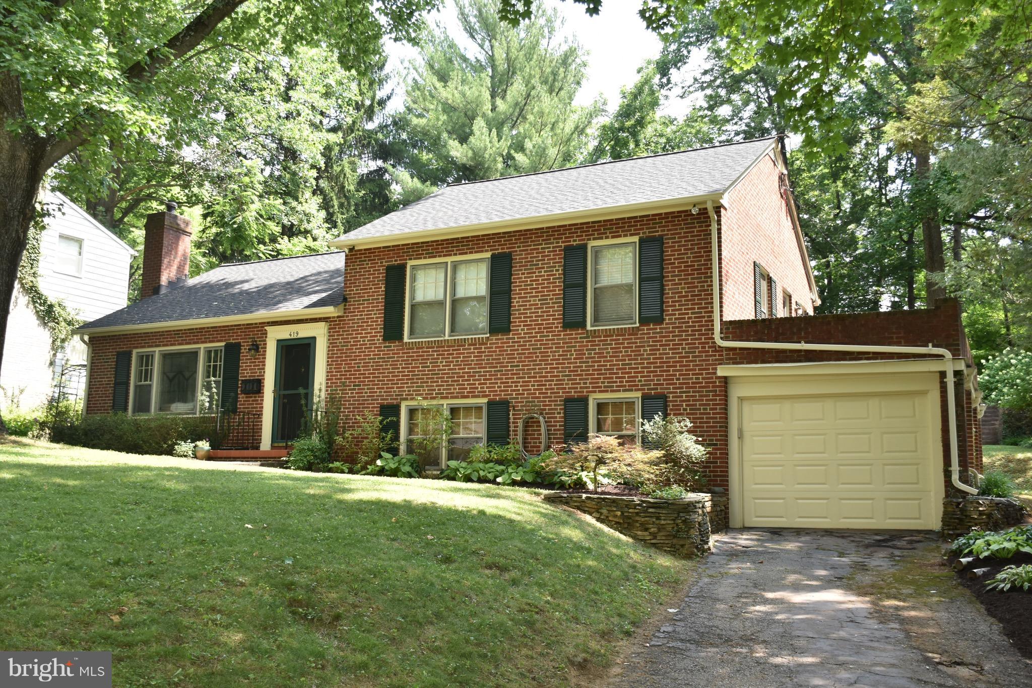 TEN HILLS - Residential