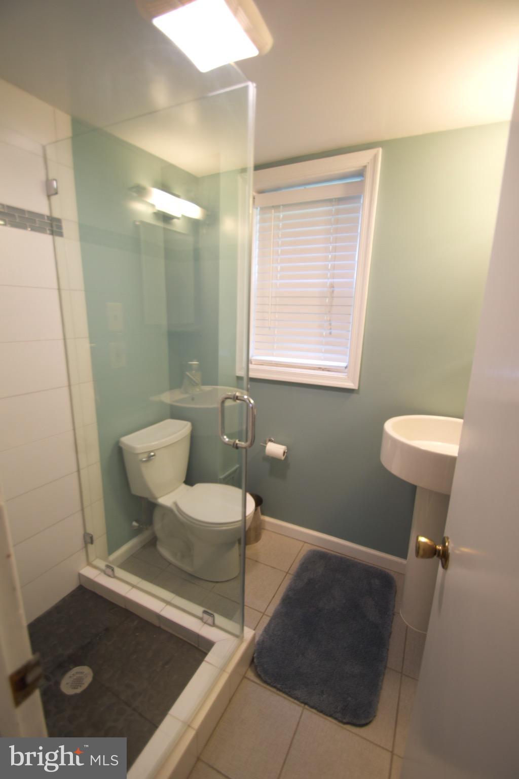 TEN HILLS - Residential