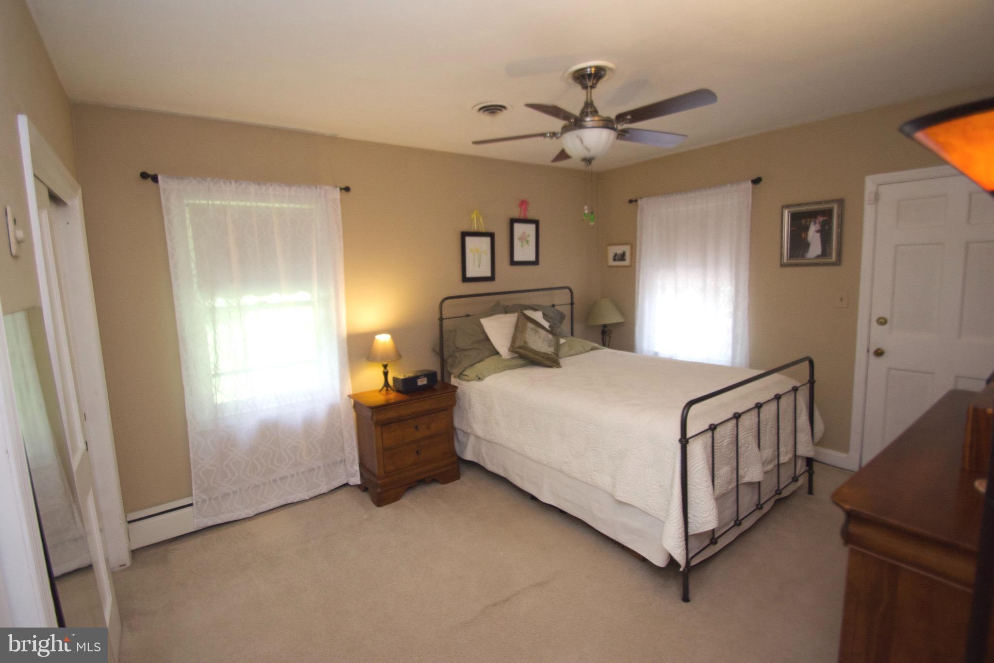 TEN HILLS - Residential