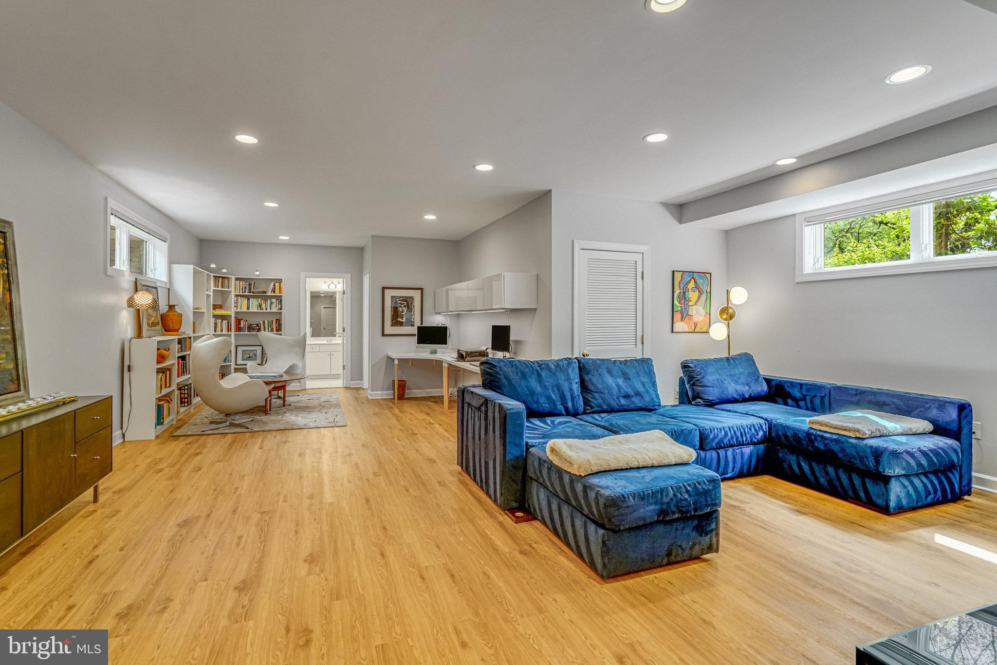 ELLISON HEIGHTS - Residential