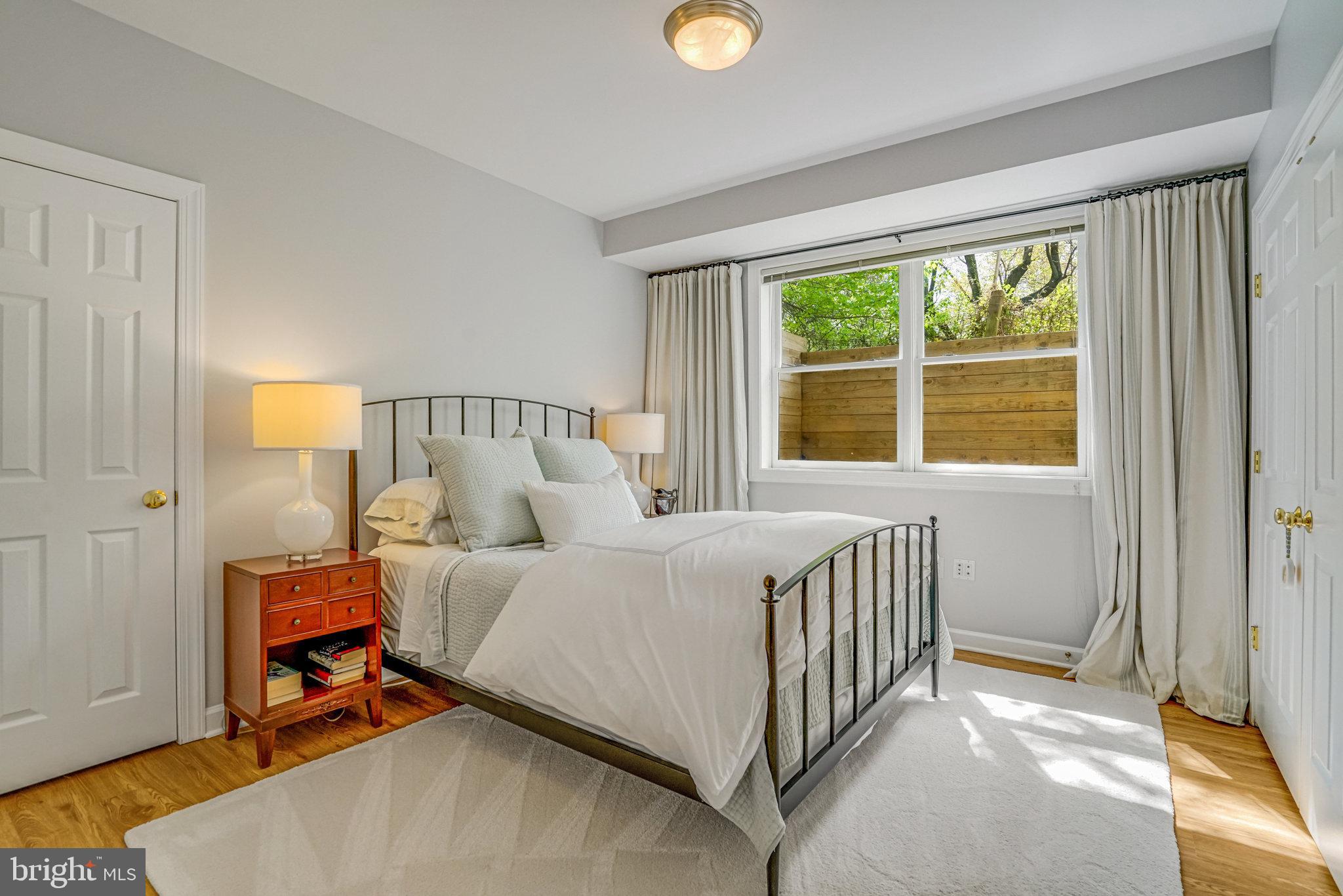 ELLISON HEIGHTS - Residential