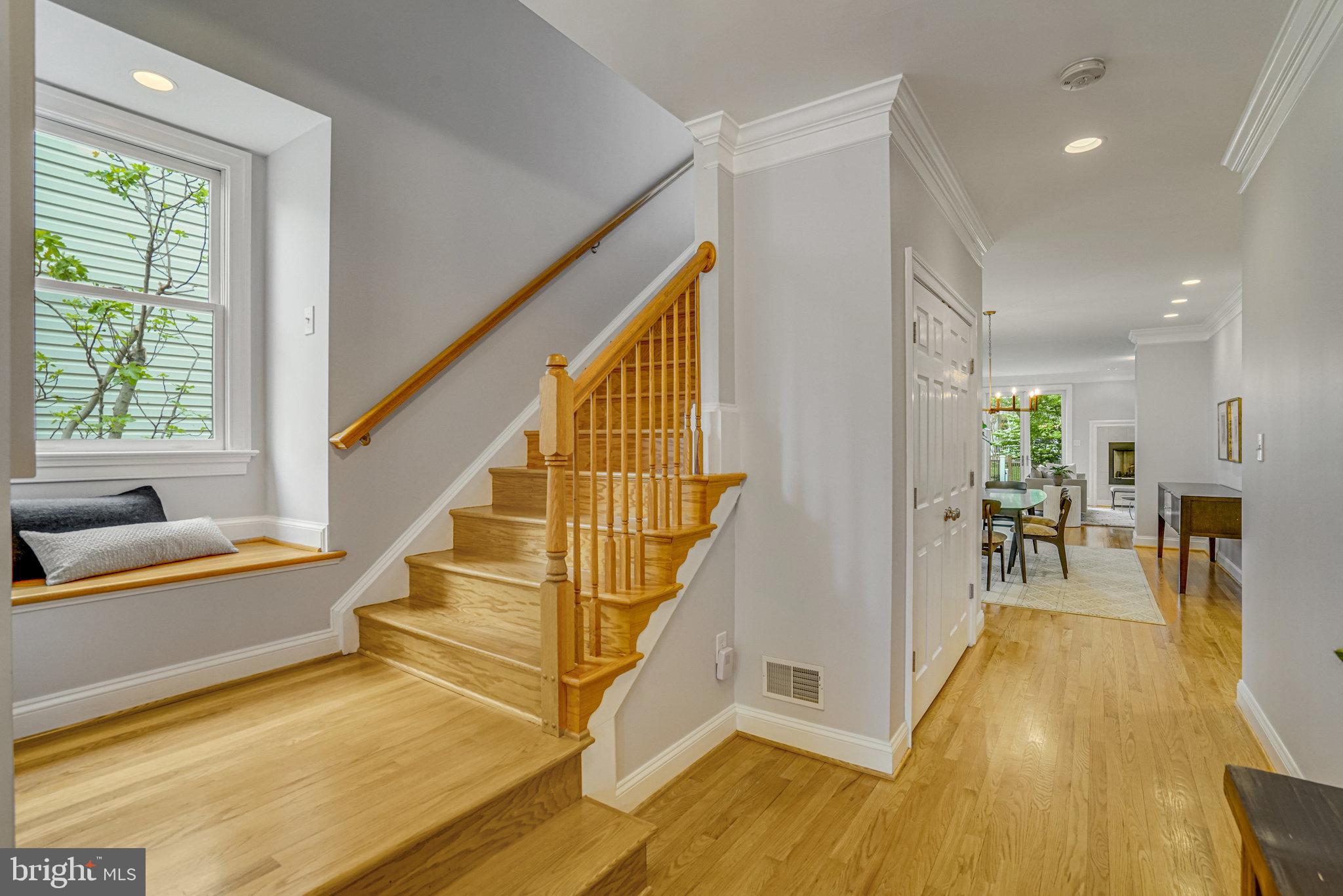 ELLISON HEIGHTS - Residential