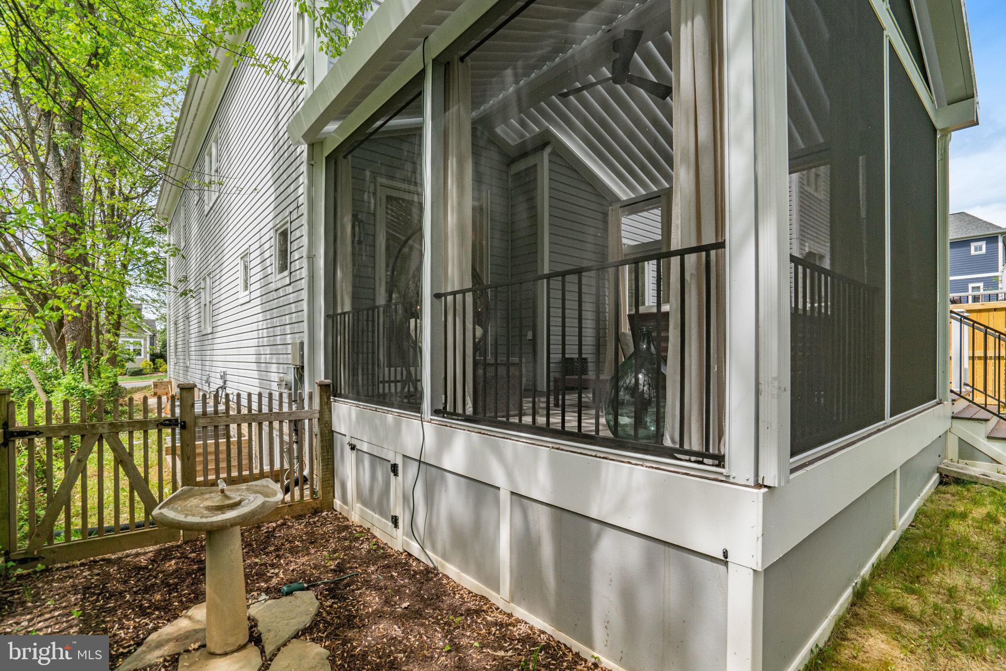 ELLISON HEIGHTS - Residential