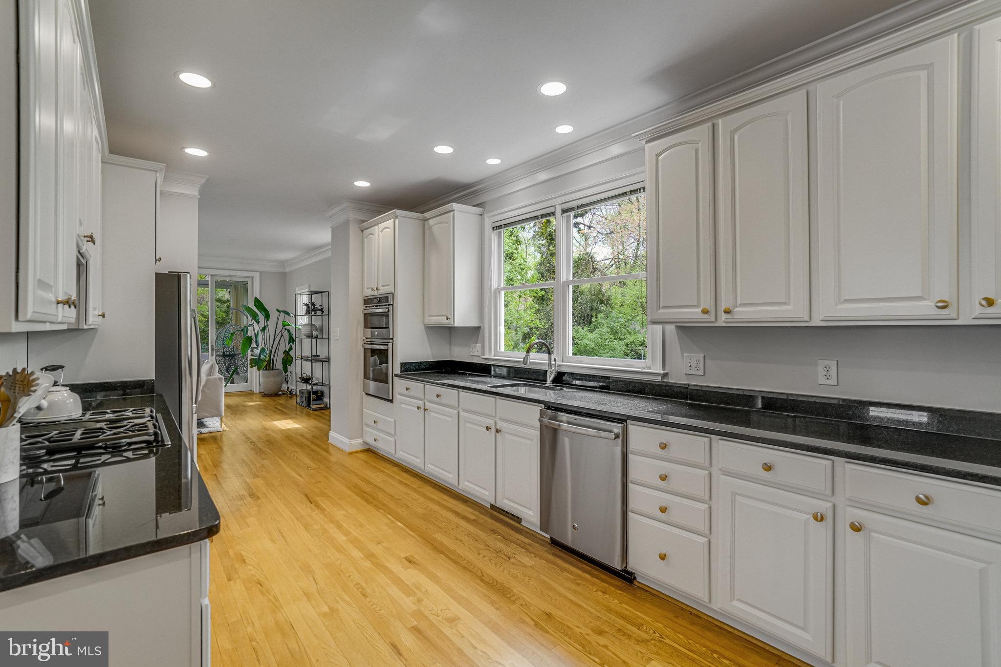 ELLISON HEIGHTS - Residential