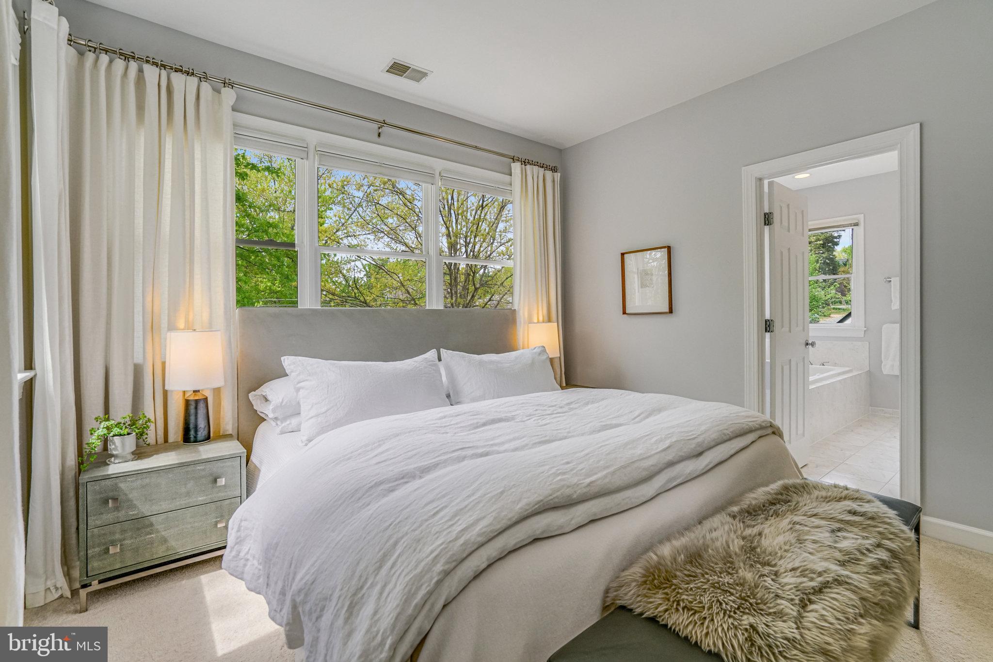 ELLISON HEIGHTS - Residential