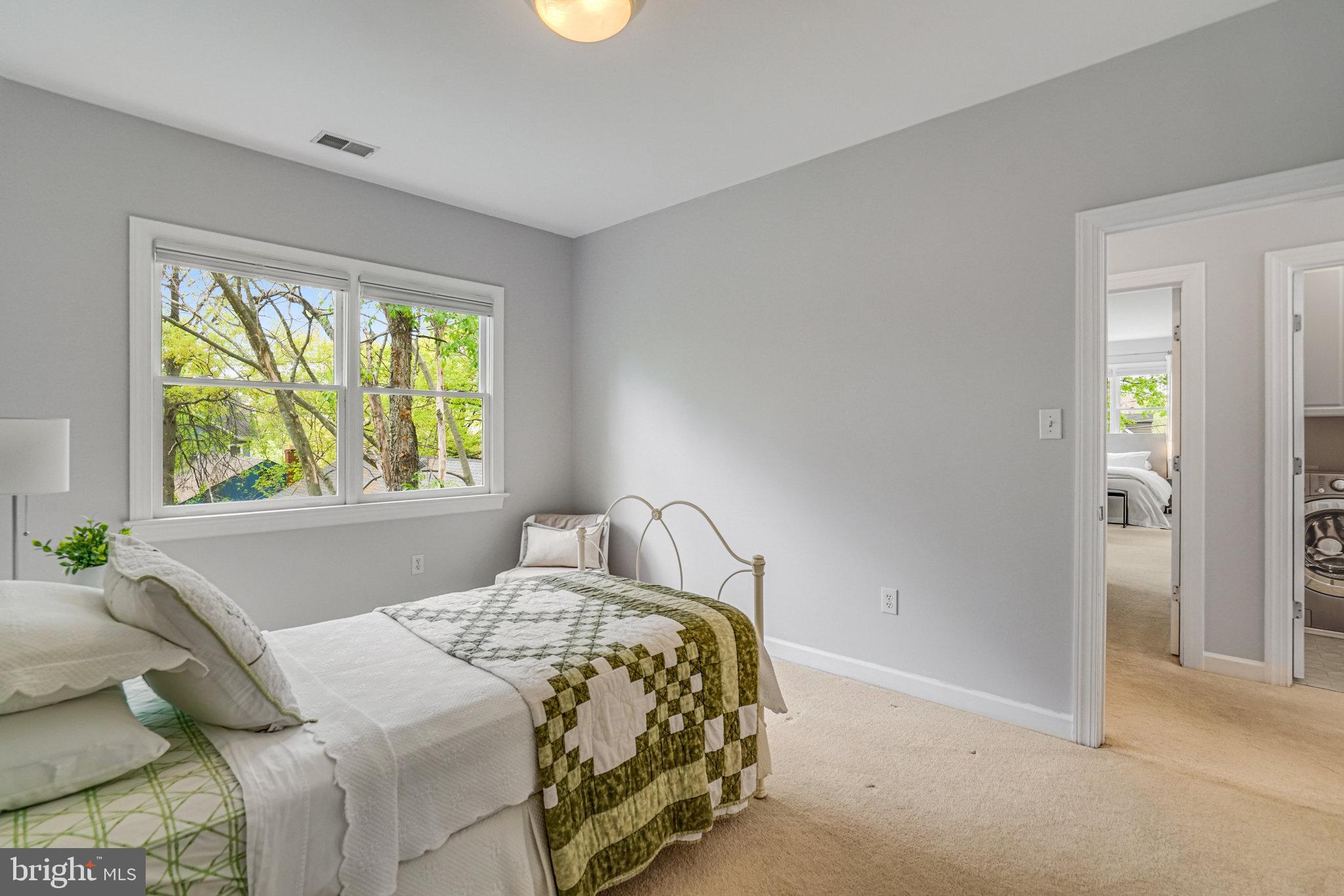 ELLISON HEIGHTS - Residential