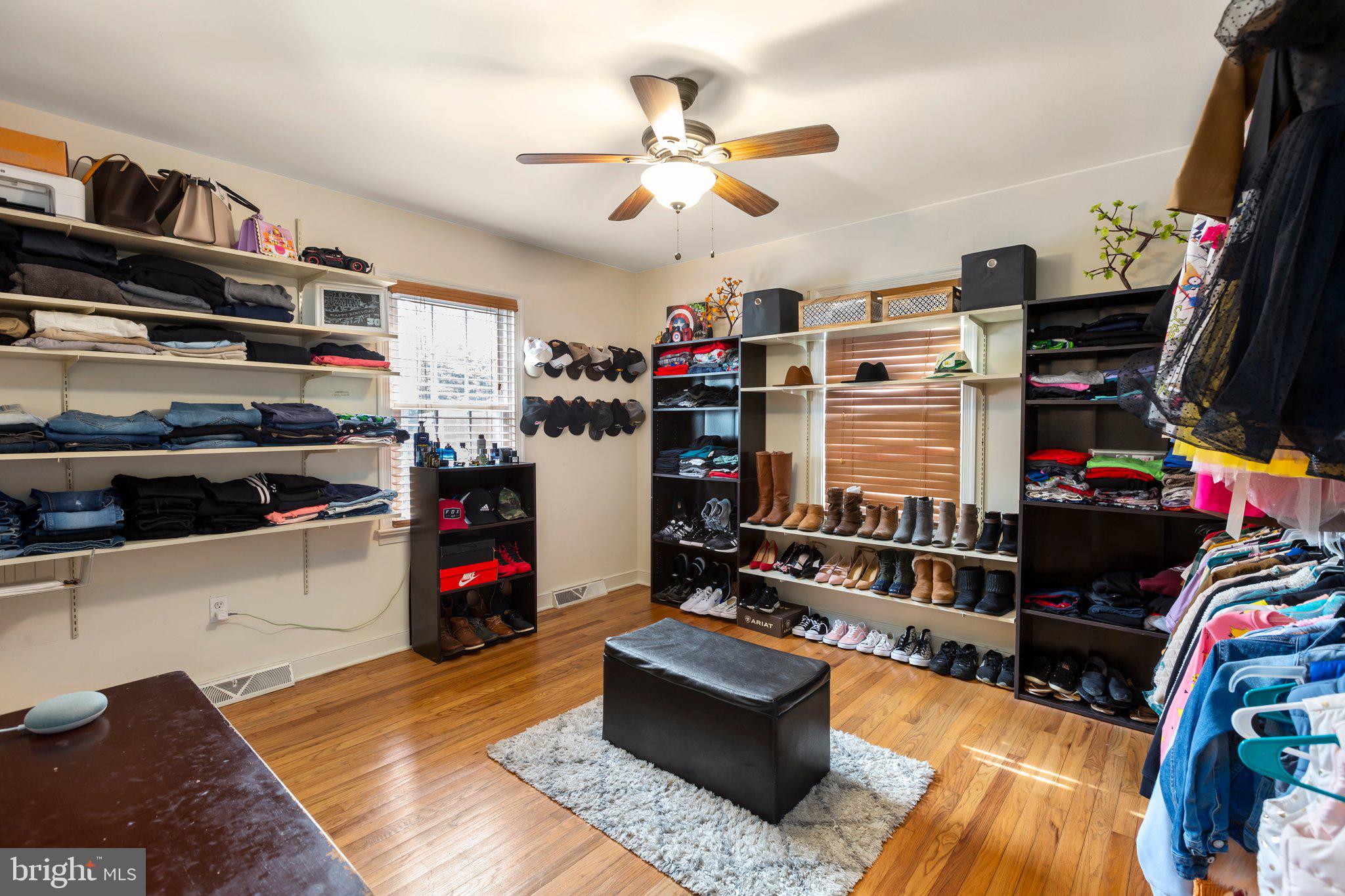 ELLIOT - Residential