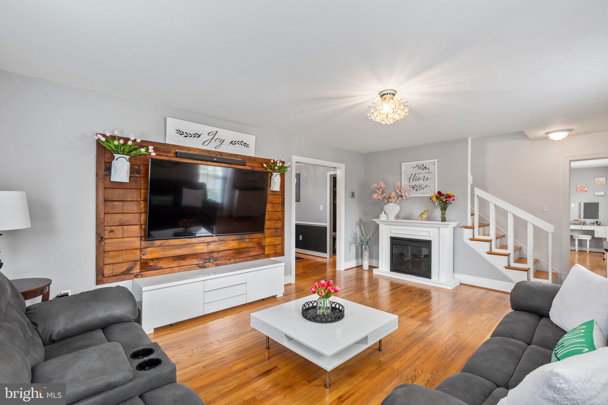 ELLIOT - Residential