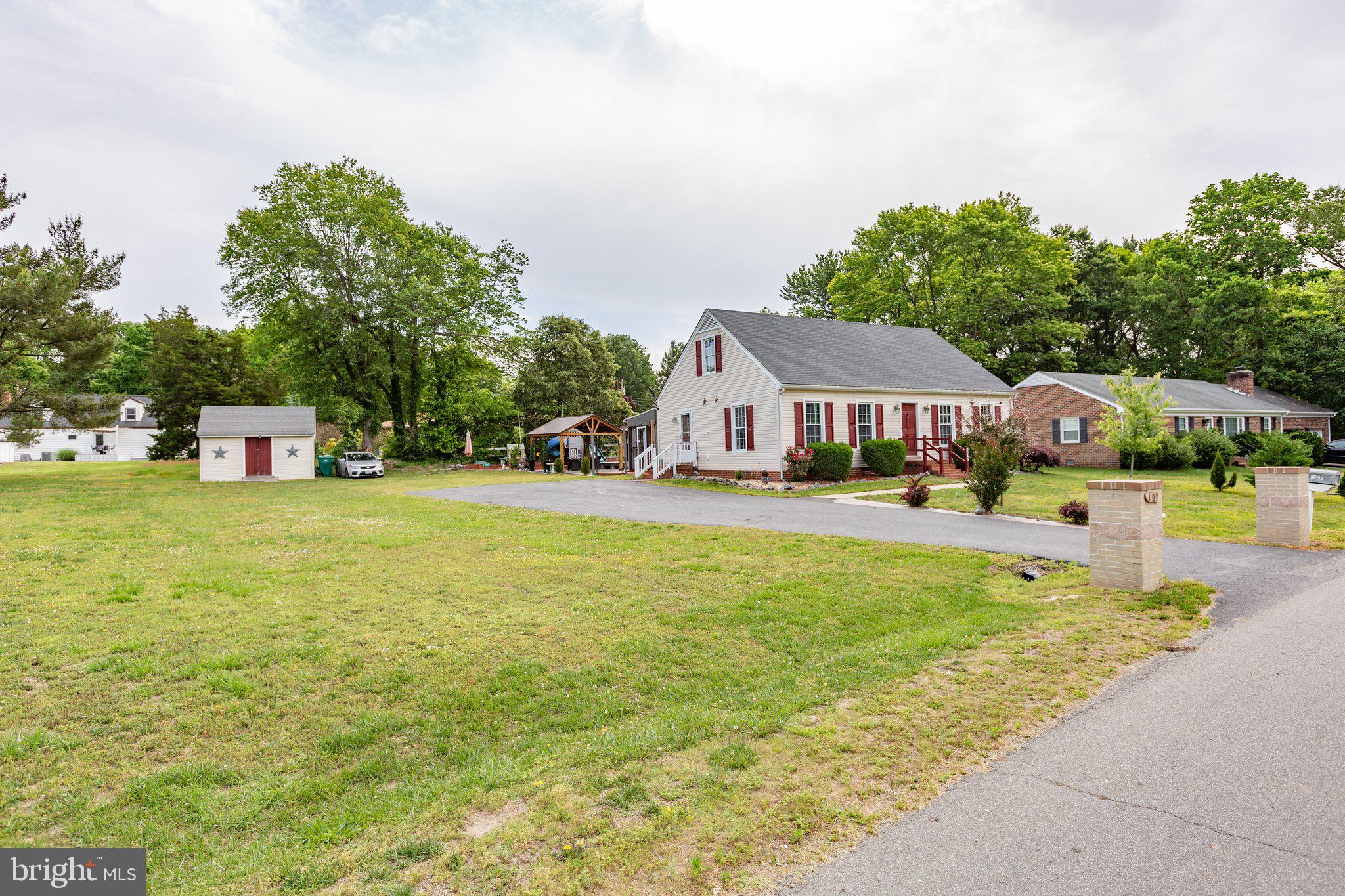 ELLIOT - Residential