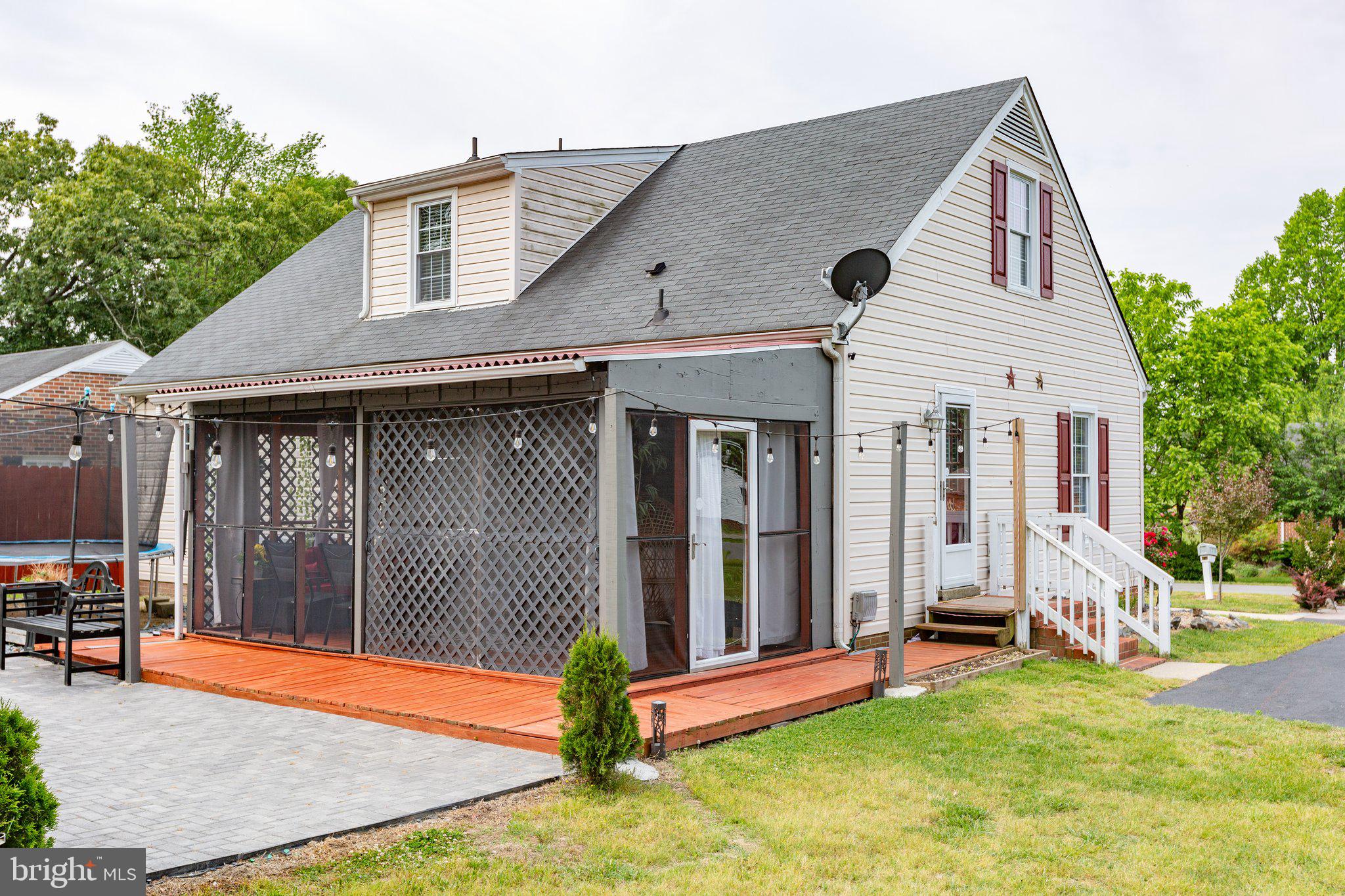 ELLIOT - Residential