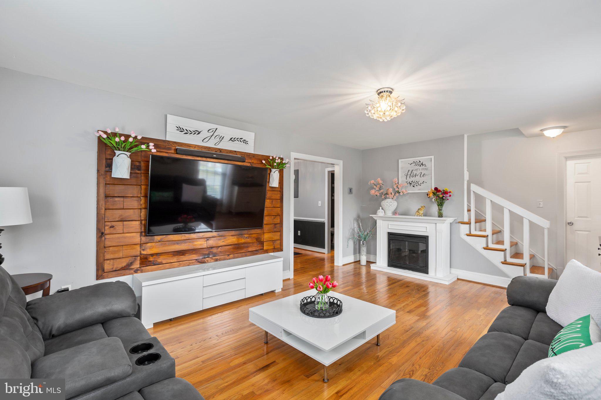 ELLIOT - Residential