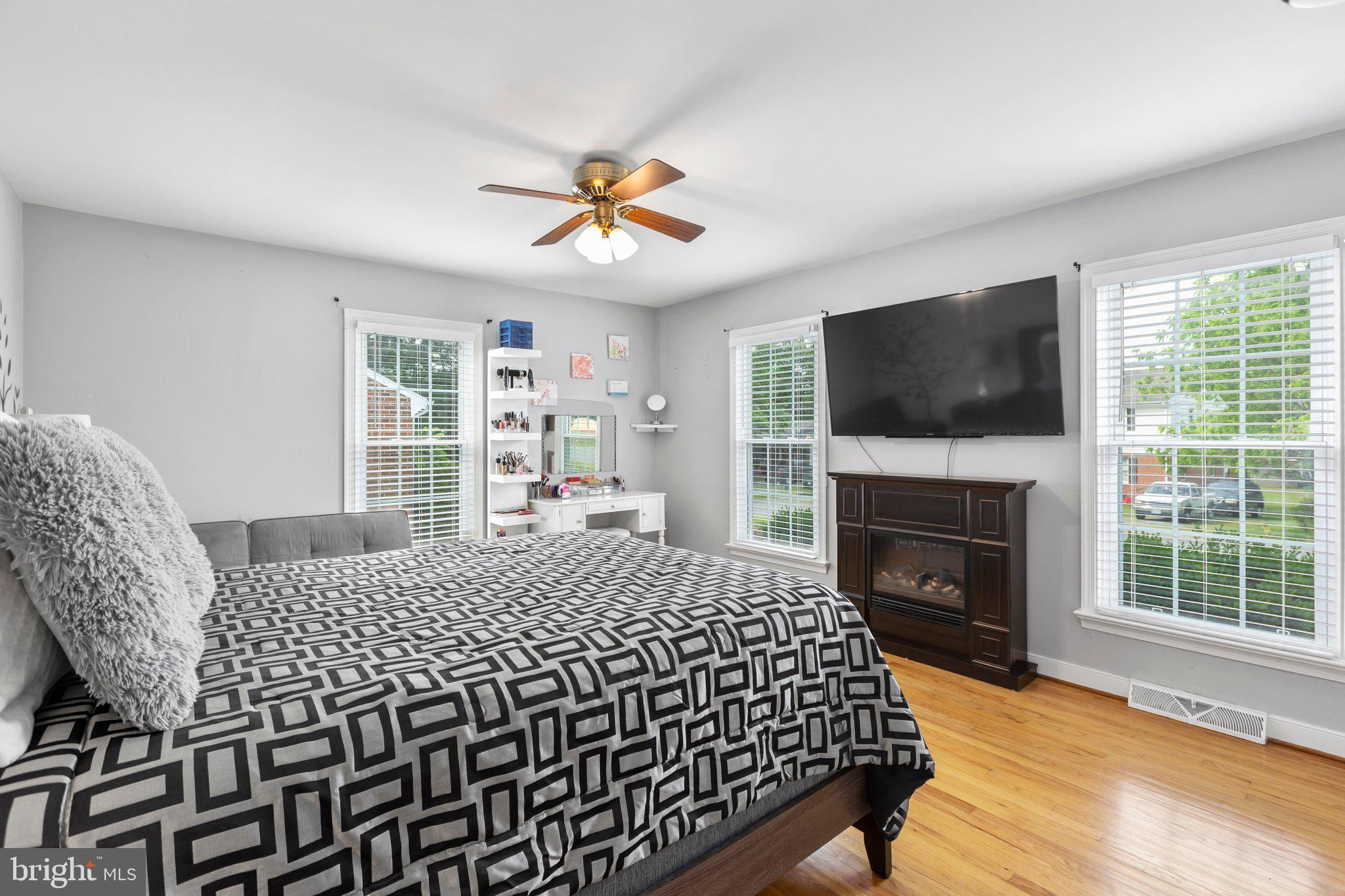 ELLIOT - Residential