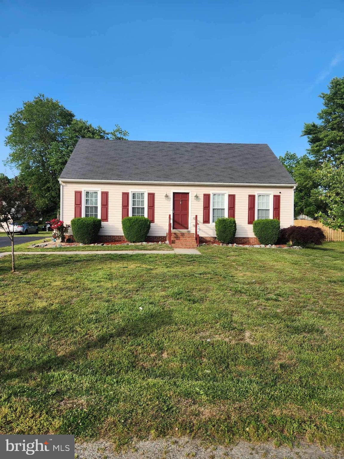 ELLIOT - Residential