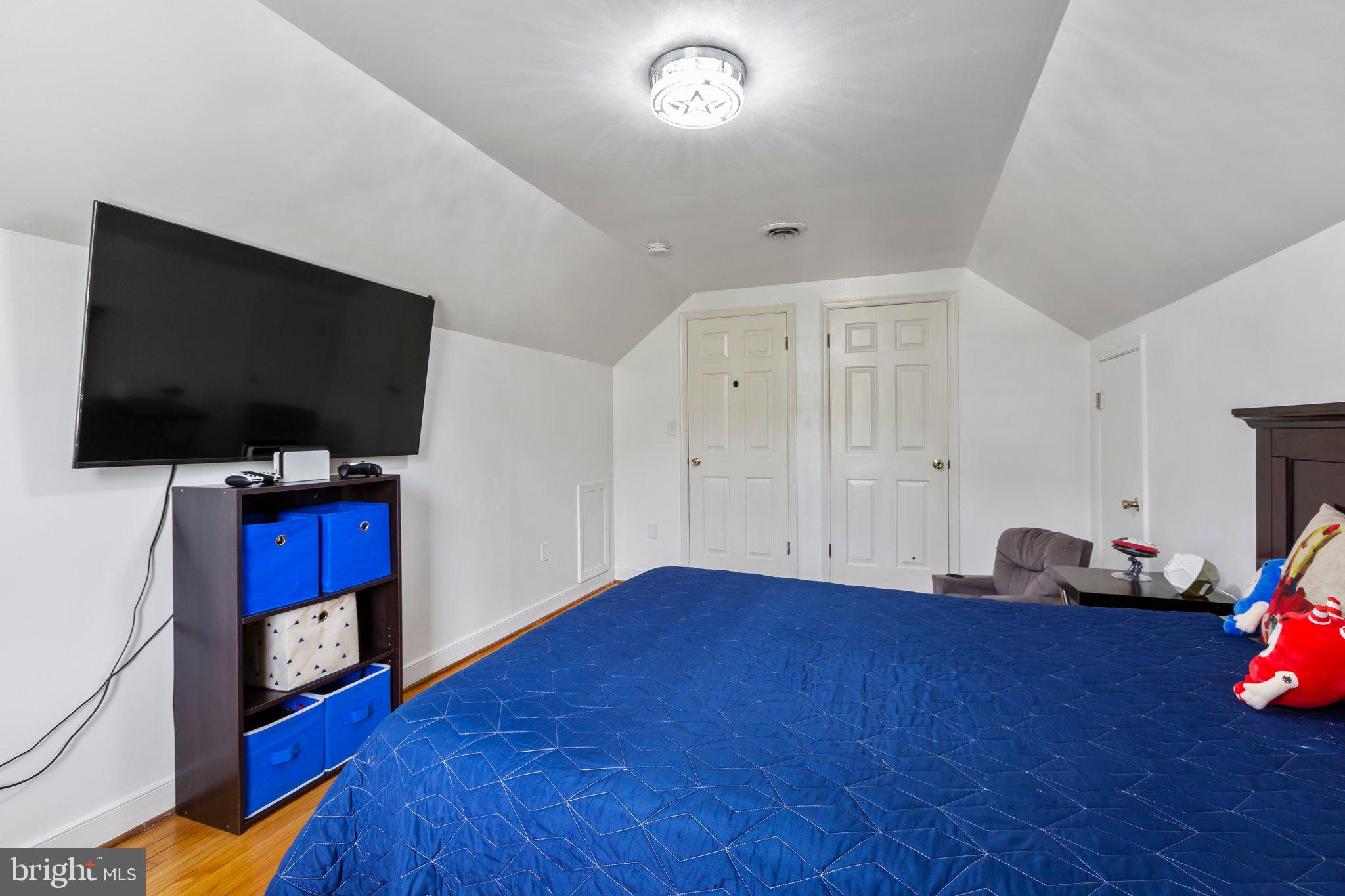 ELLIOT - Residential