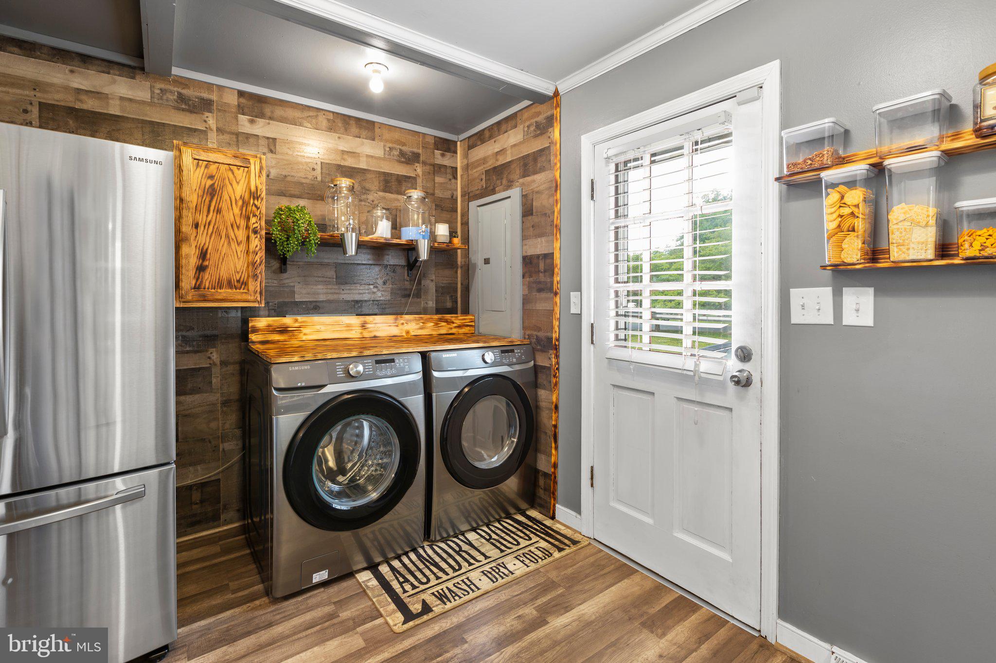 ELLIOT - Residential