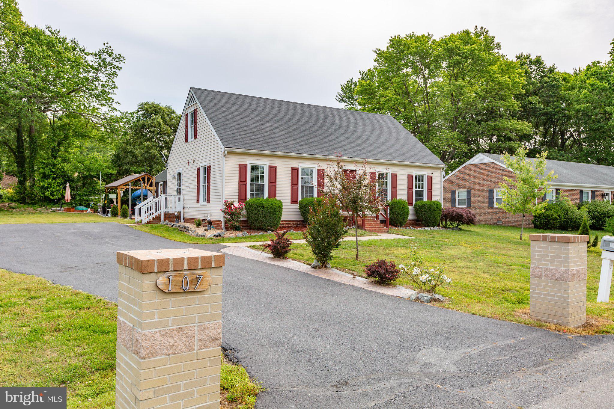 ELLIOT - Residential