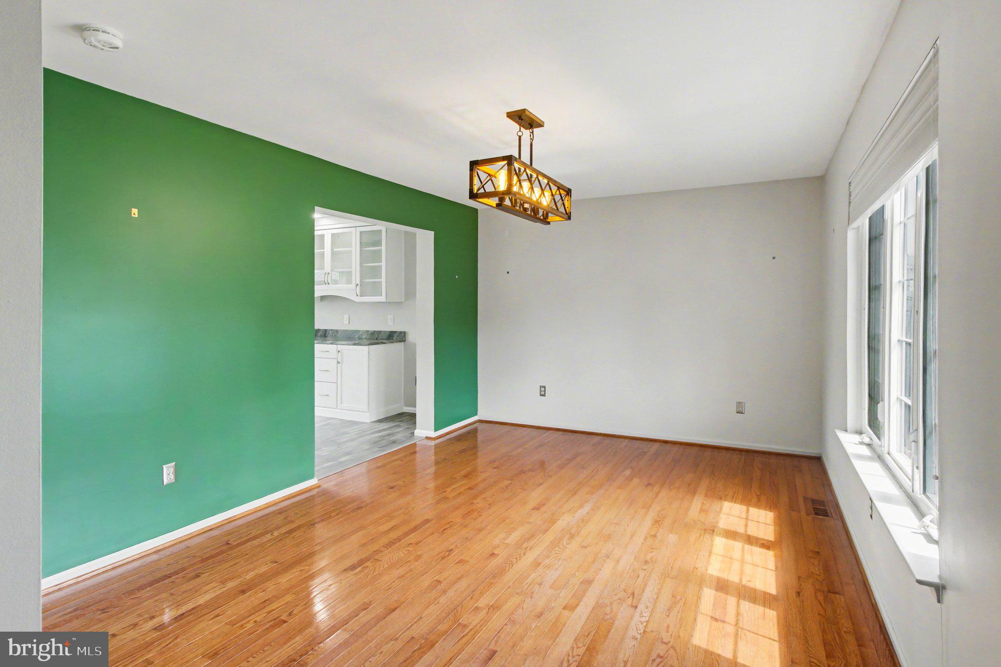 4016 WASHINGTON DRIVE