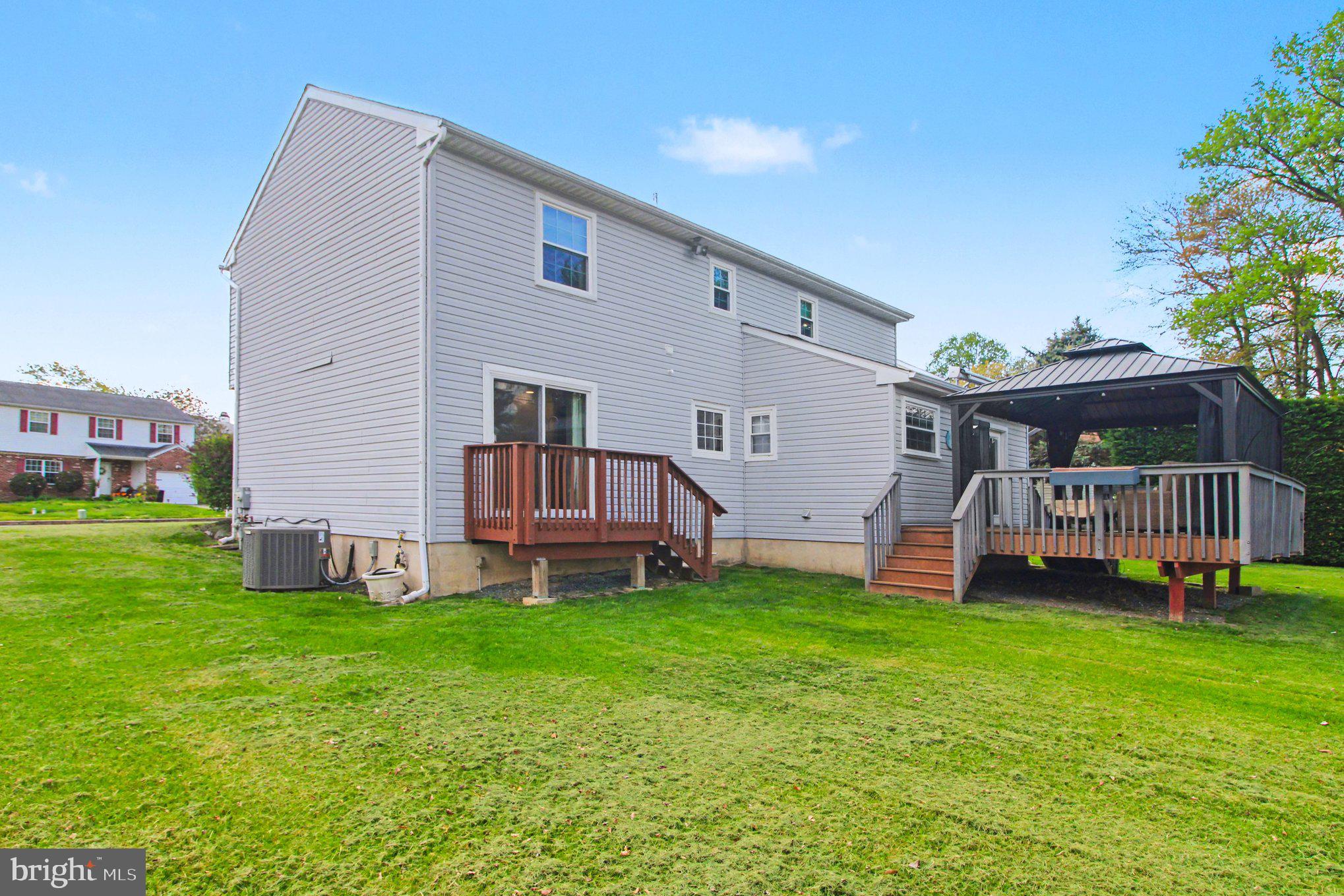 YORKTOWN - Residential