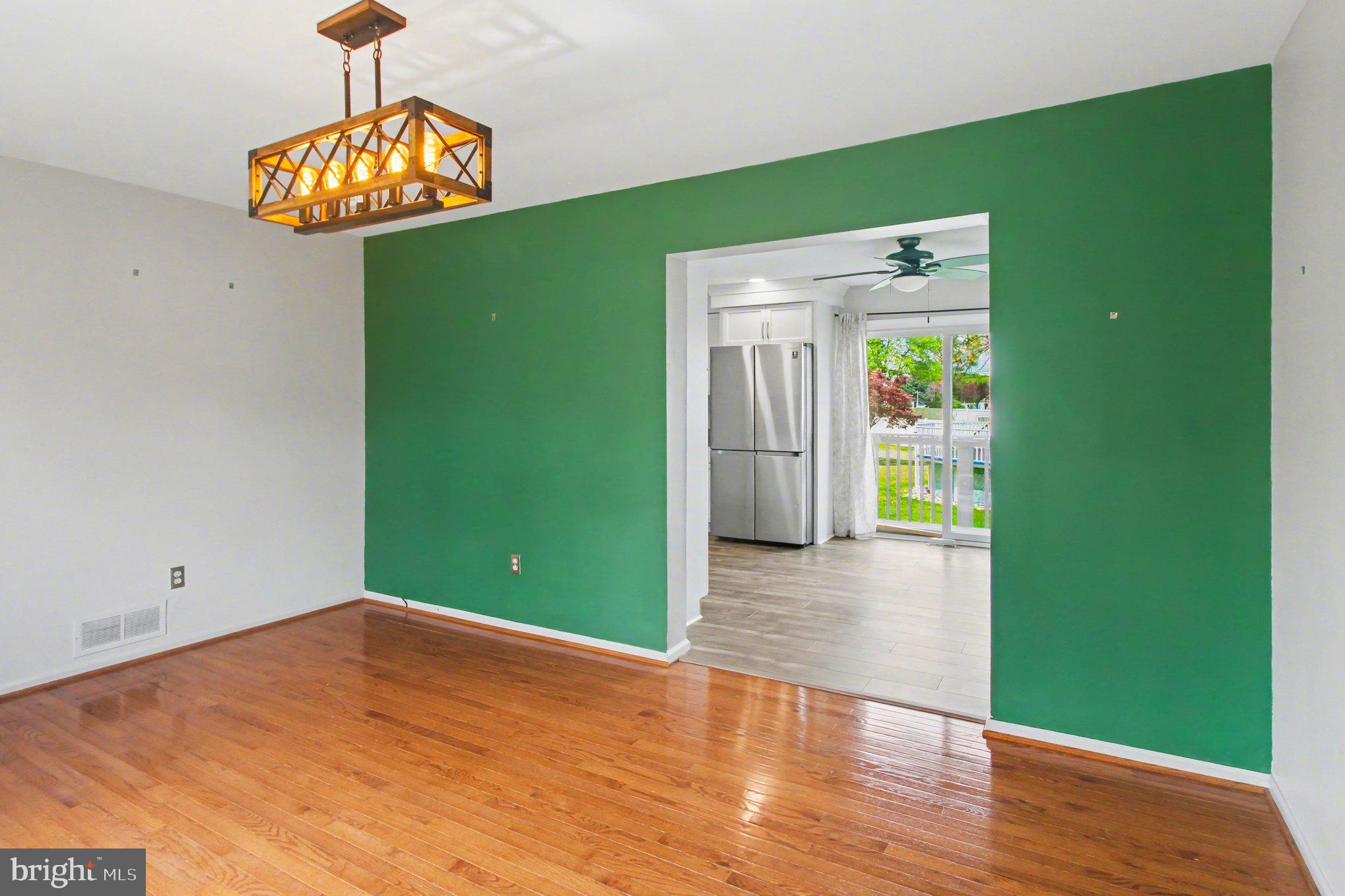 4016 WASHINGTON DRIVE