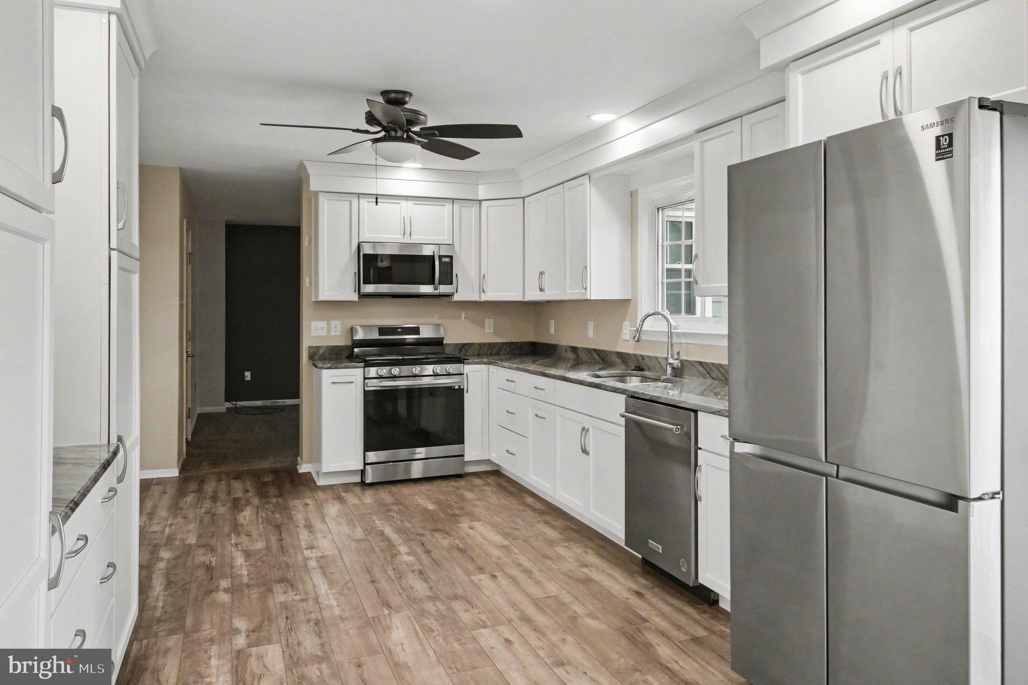 YORKTOWN - Residential