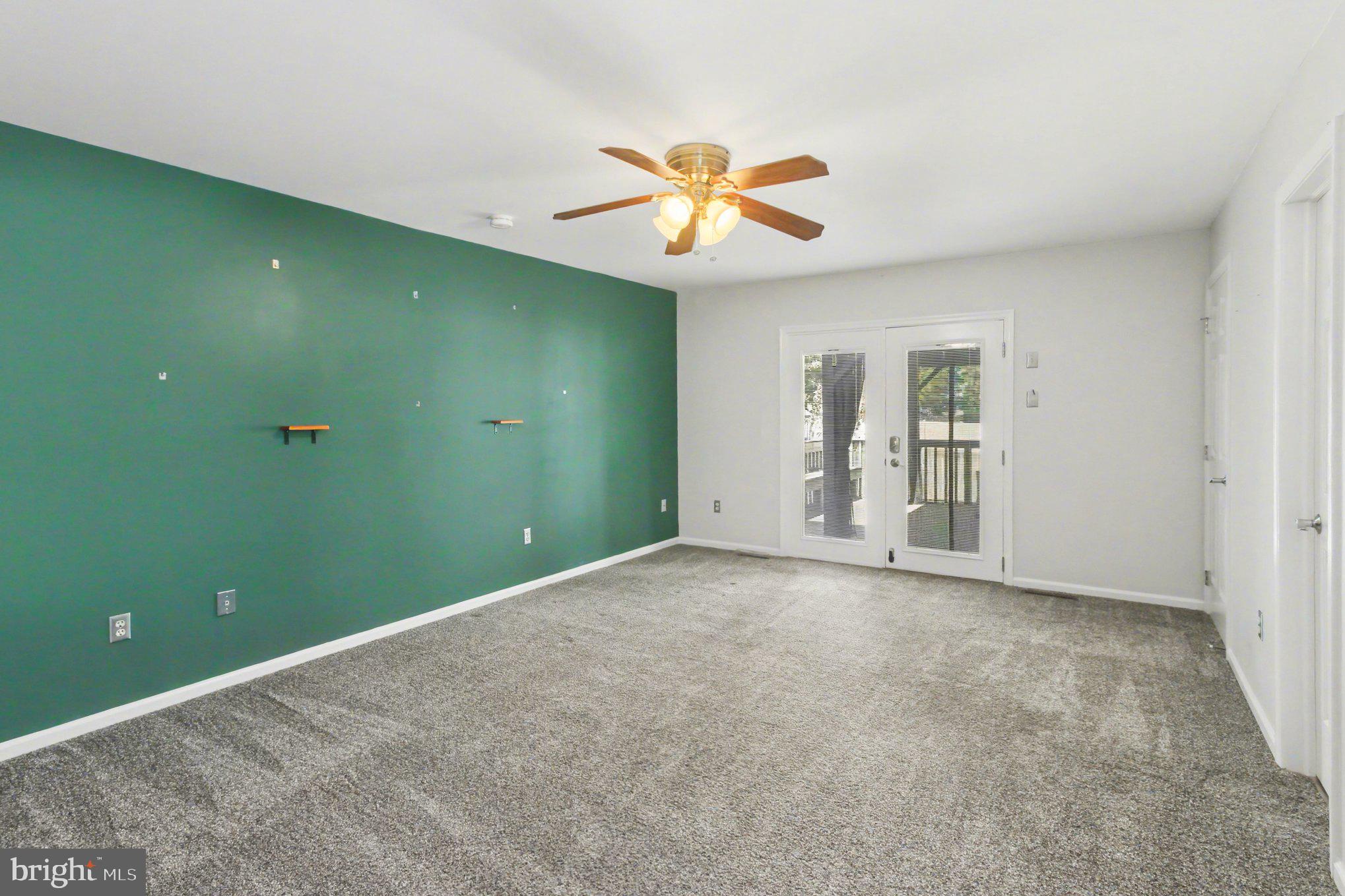 YORKTOWN - Residential