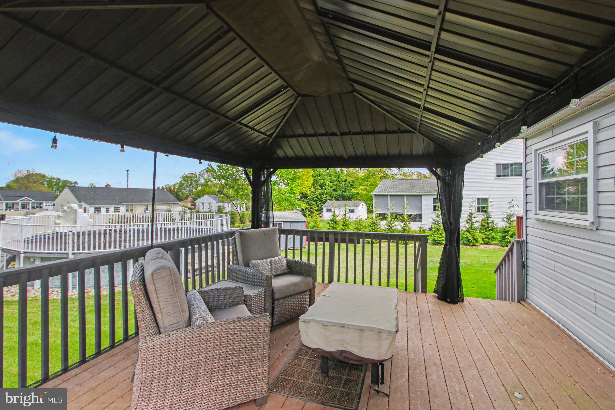 YORKTOWN - Residential