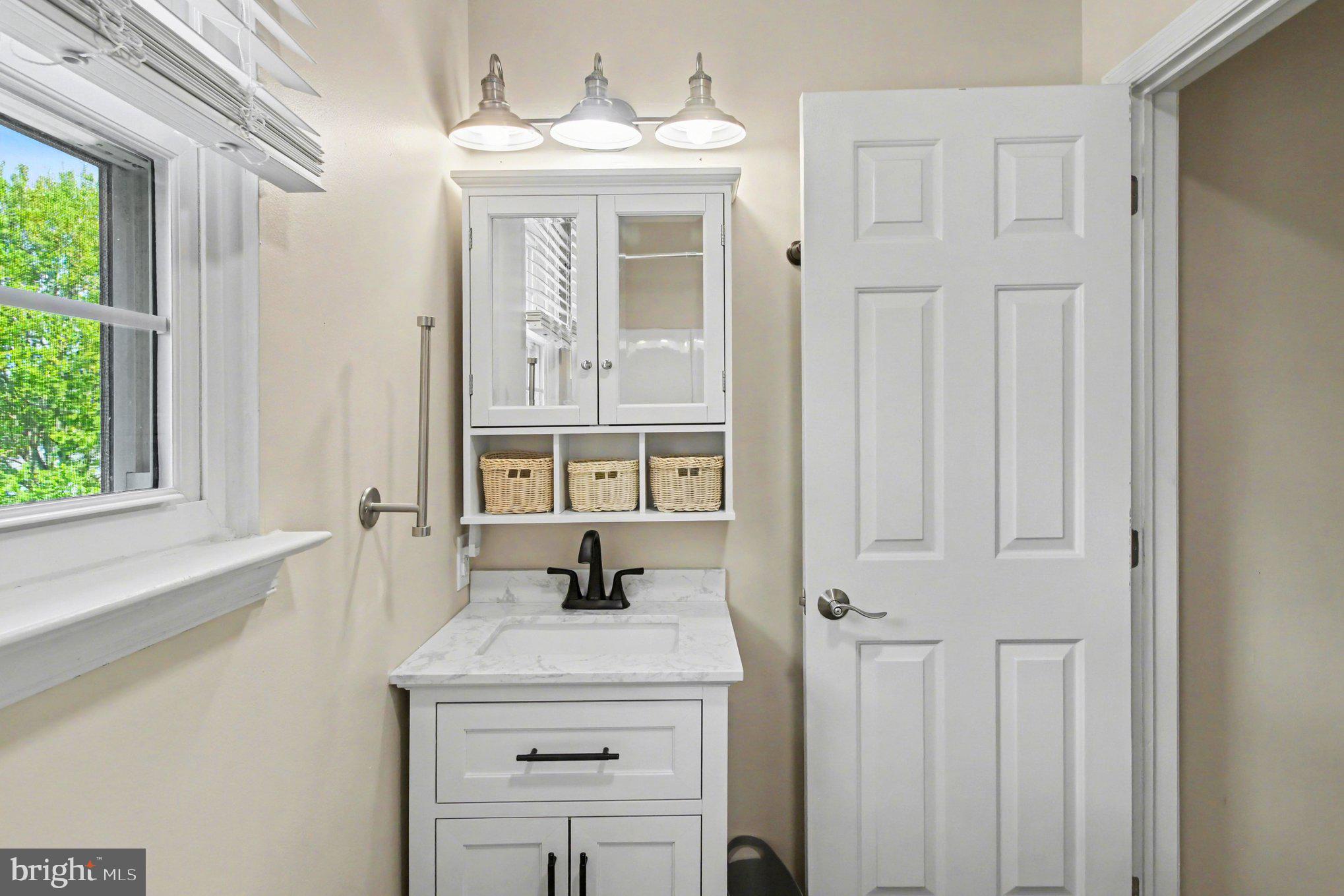 YORKTOWN - Residential