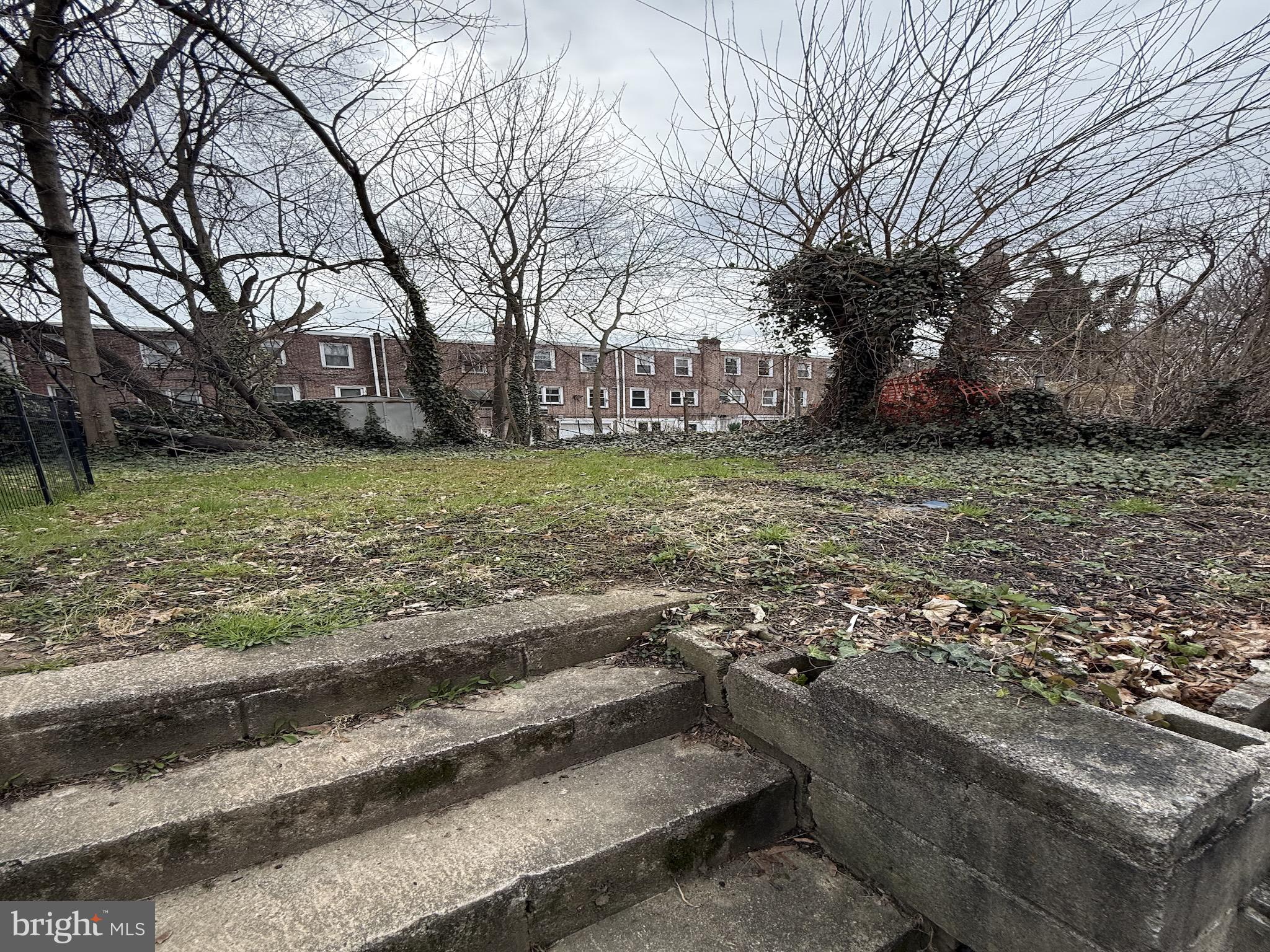 EDGEMONT PARK - Residential