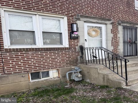 Townhouse For Sale - 229 W 22nd Street<br/> Delaware County, Chesterfield, PA 19013
