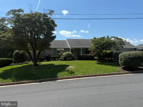 MLS: PABK2075002