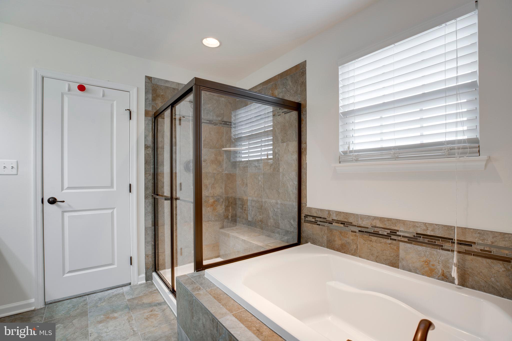 SOUTHGATE - Residential