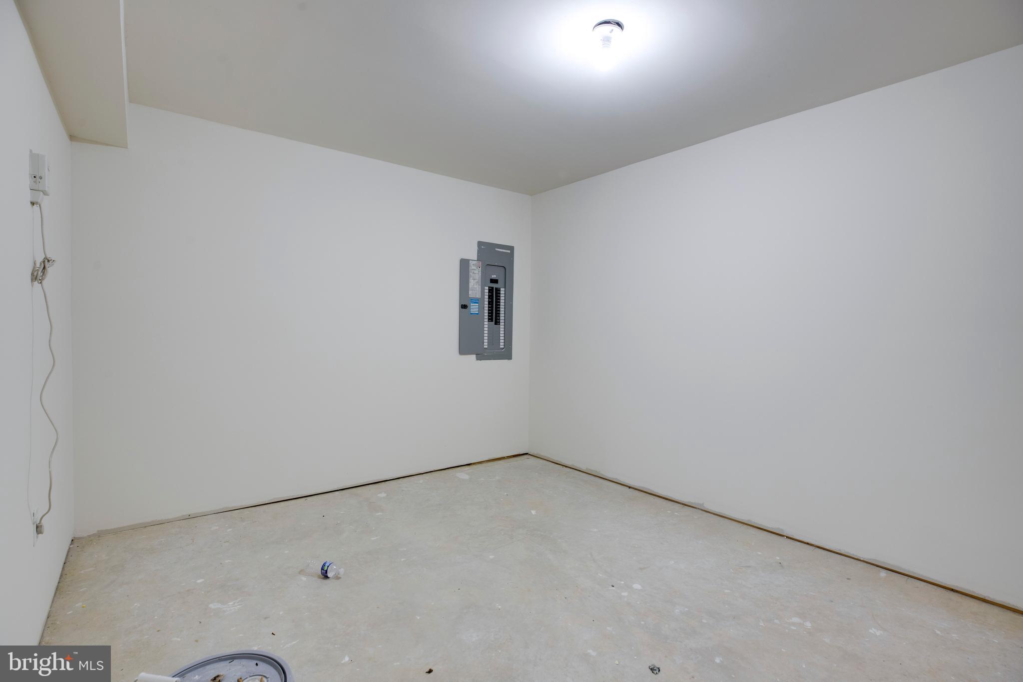 SOUTHGATE - Residential