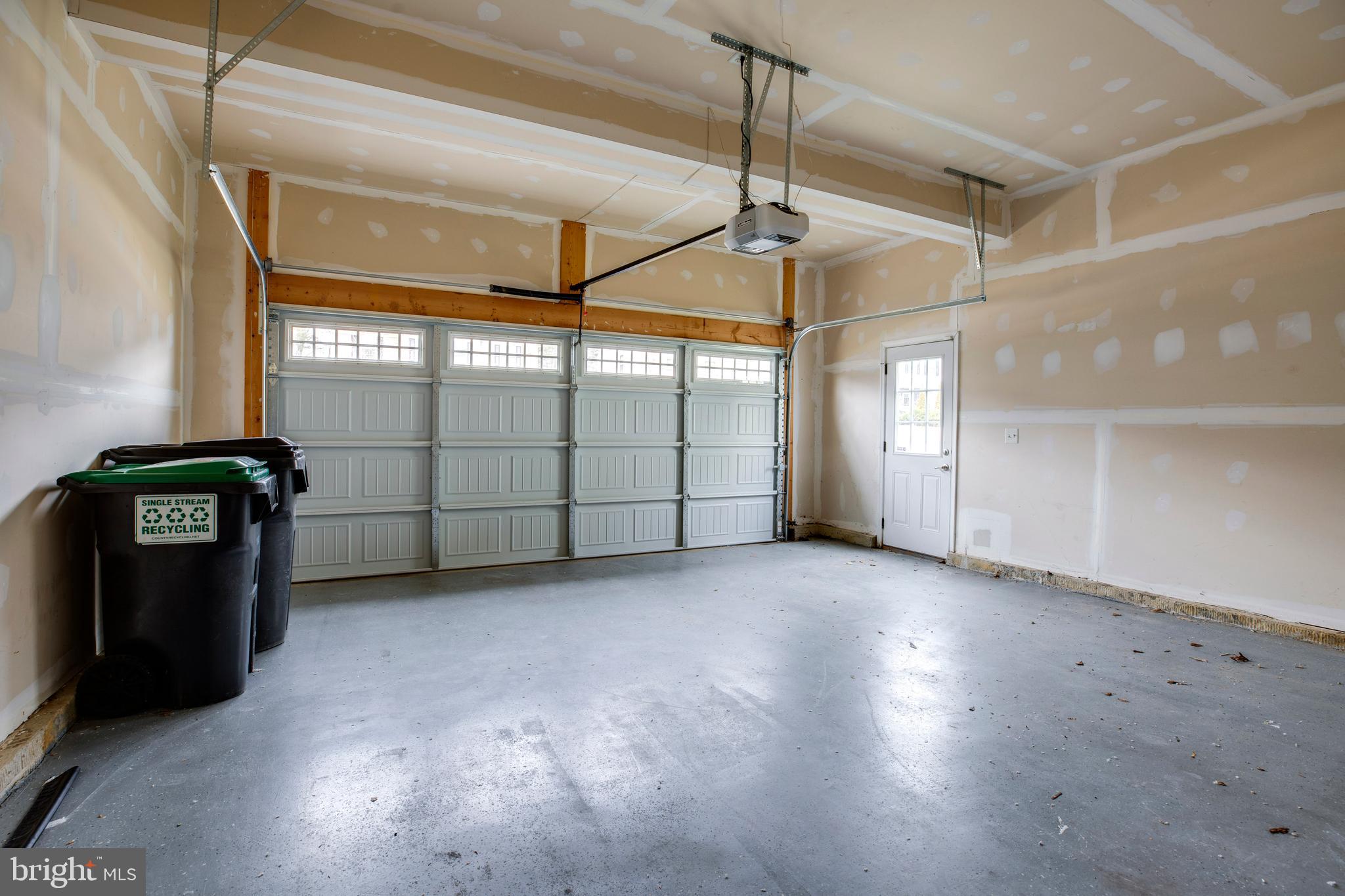 SOUTHGATE - Residential