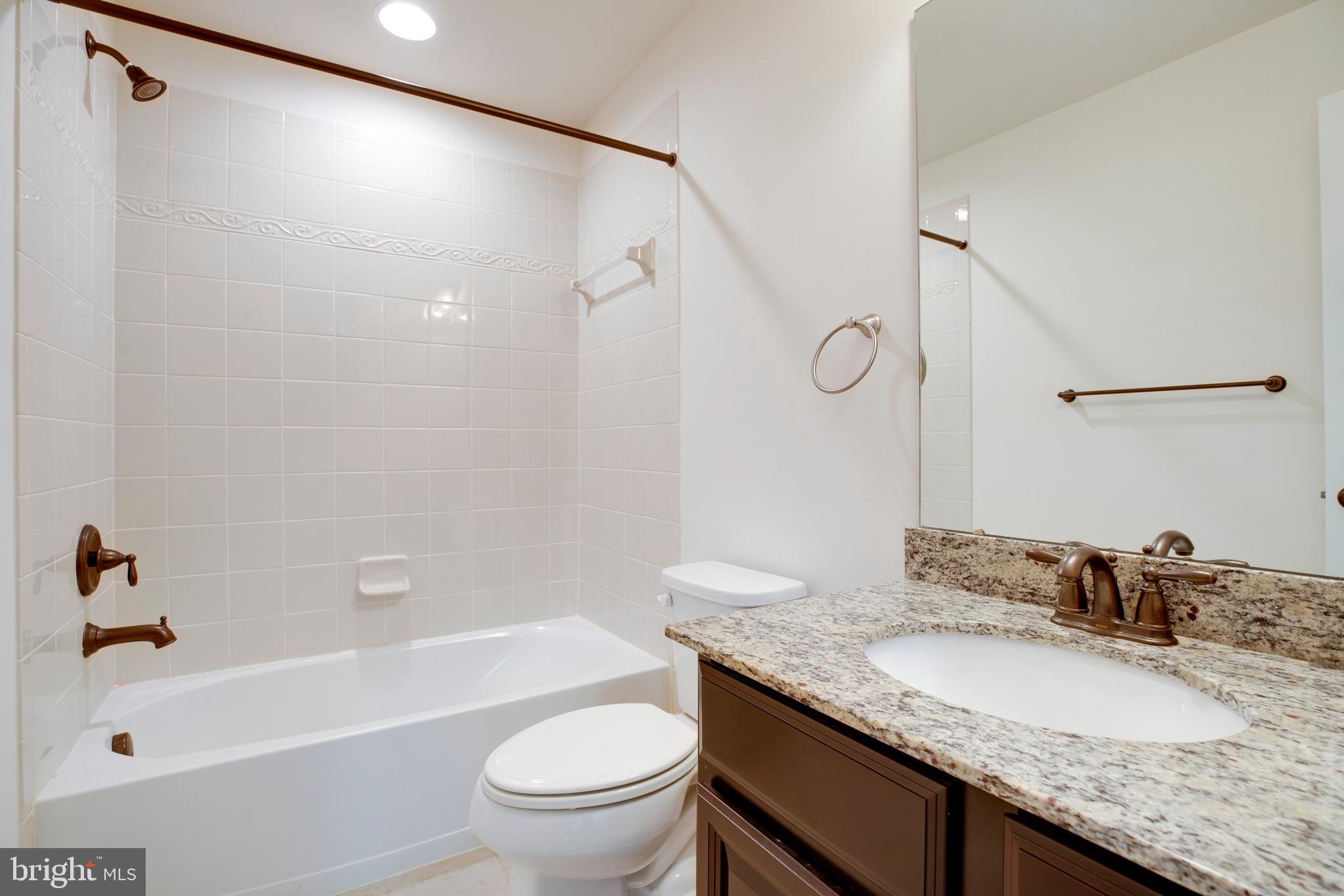 SOUTHGATE - Residential