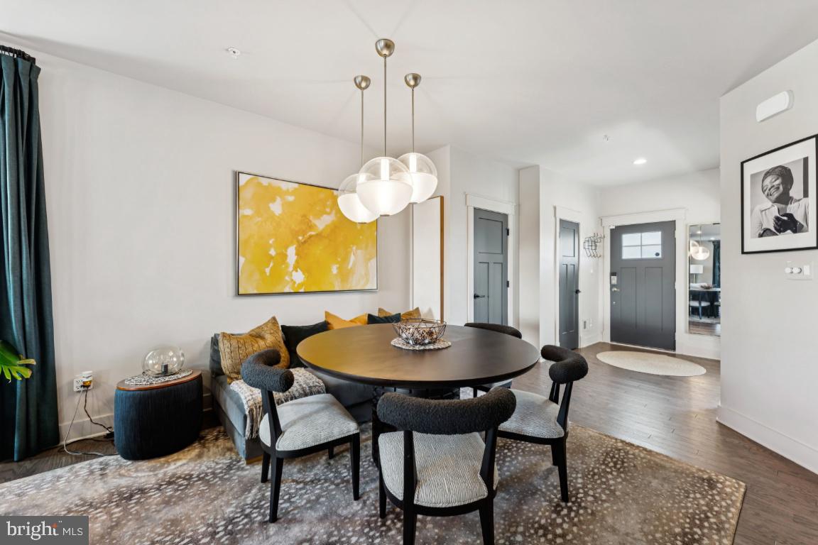 DEANWOOD PARK - Residential