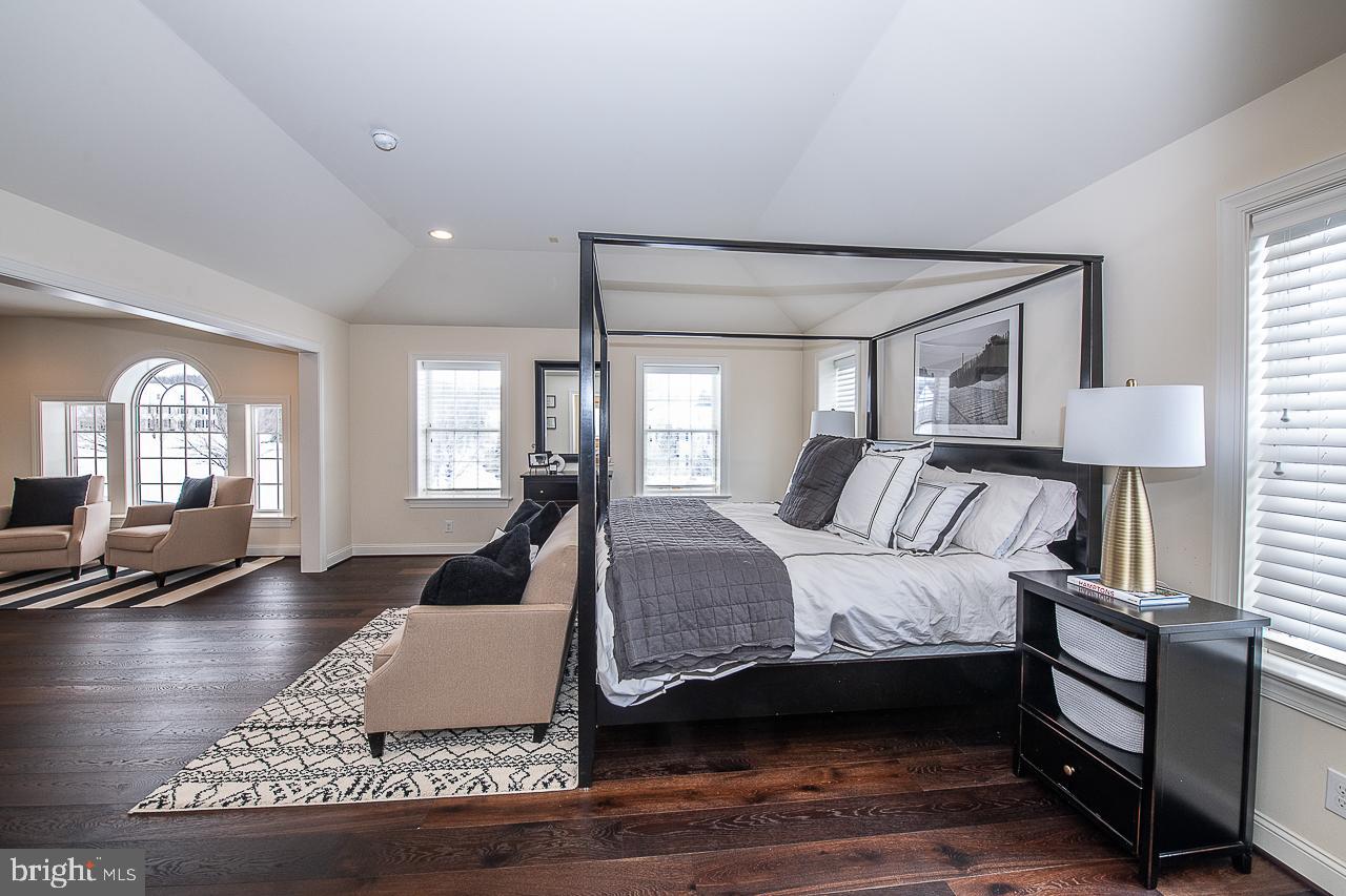 VALLEY PARK - Residential