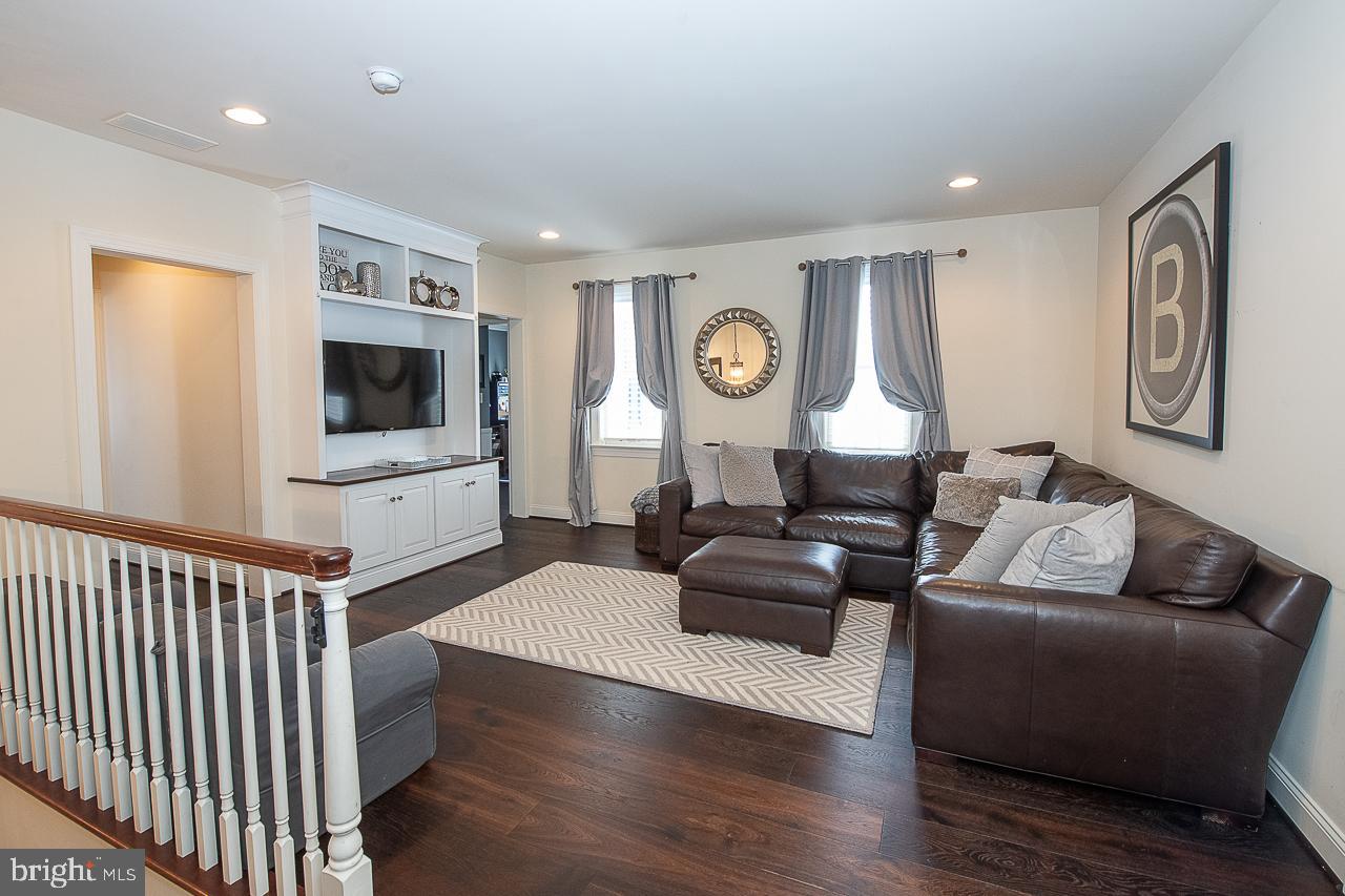 VALLEY PARK - Residential