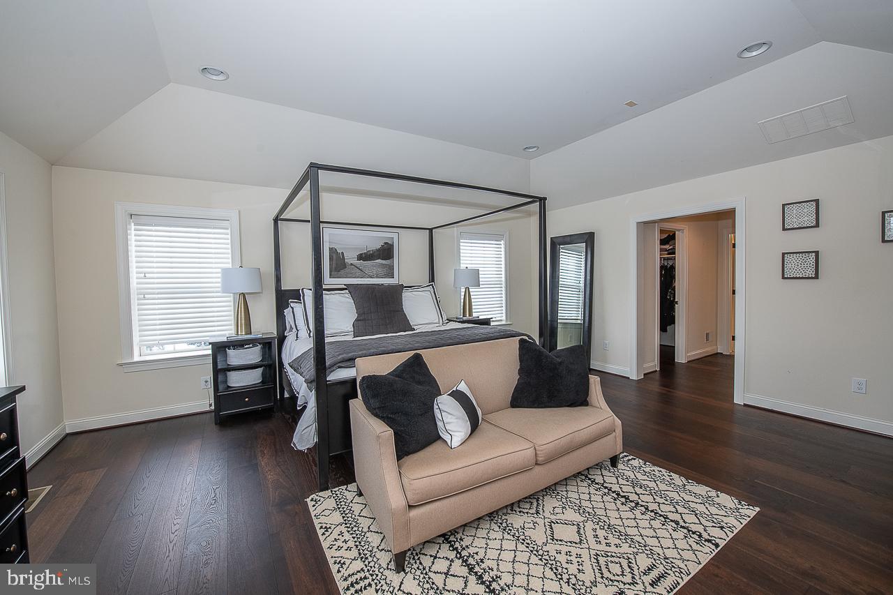 VALLEY PARK - Residential