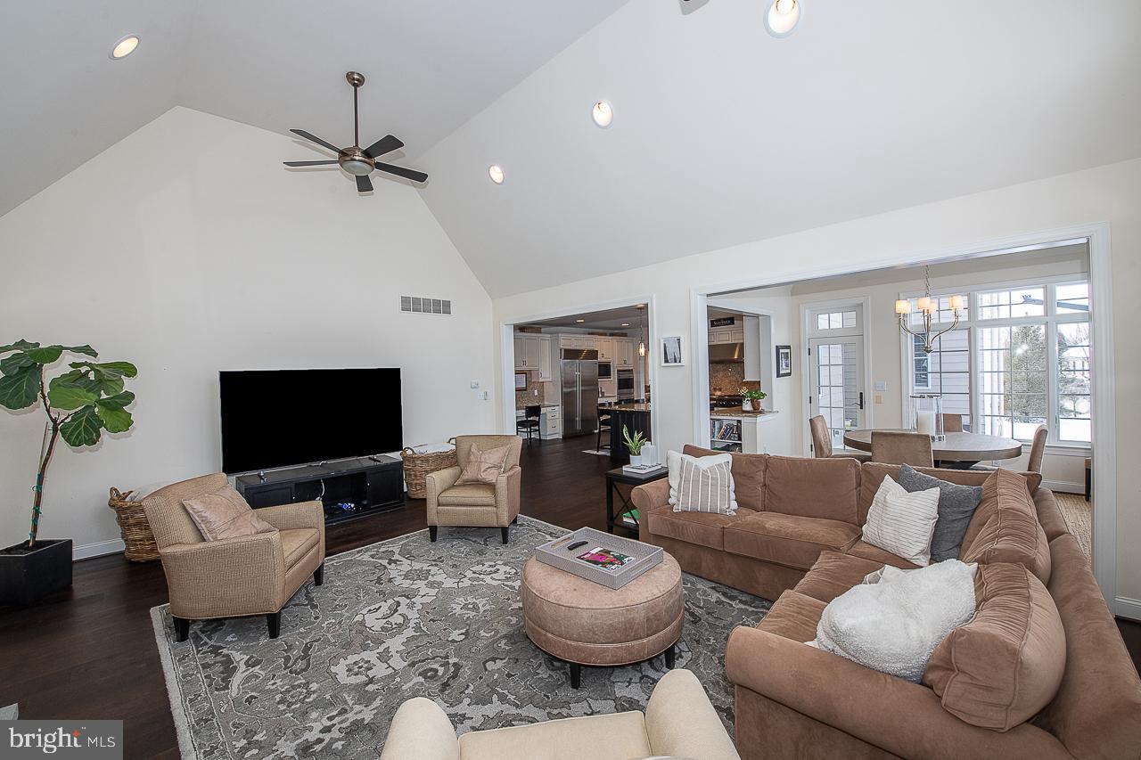 VALLEY PARK - Residential